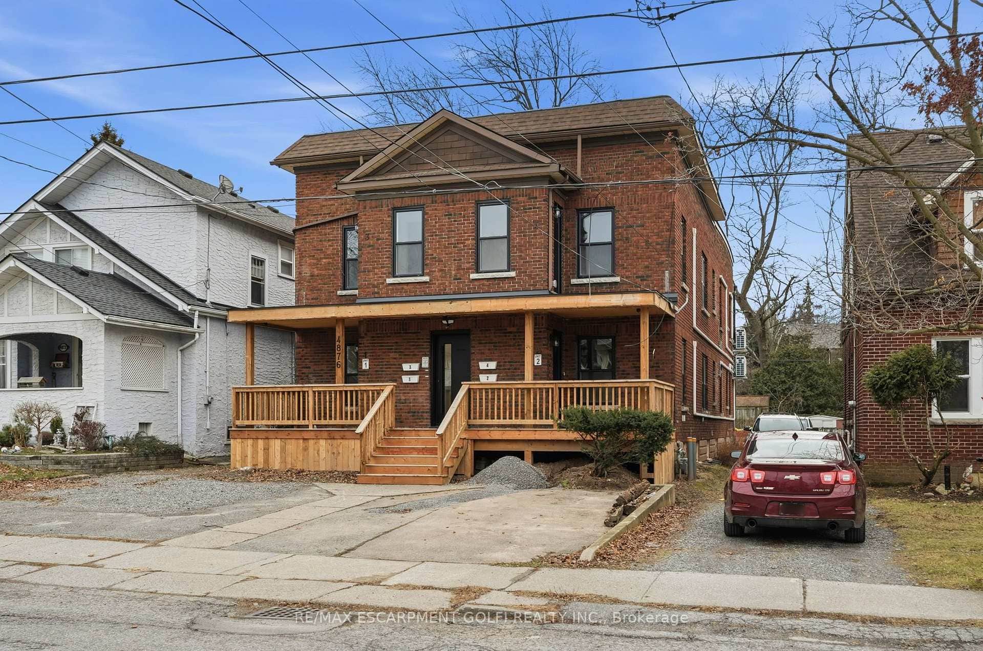 4876 Simcoe Street Unit 3
