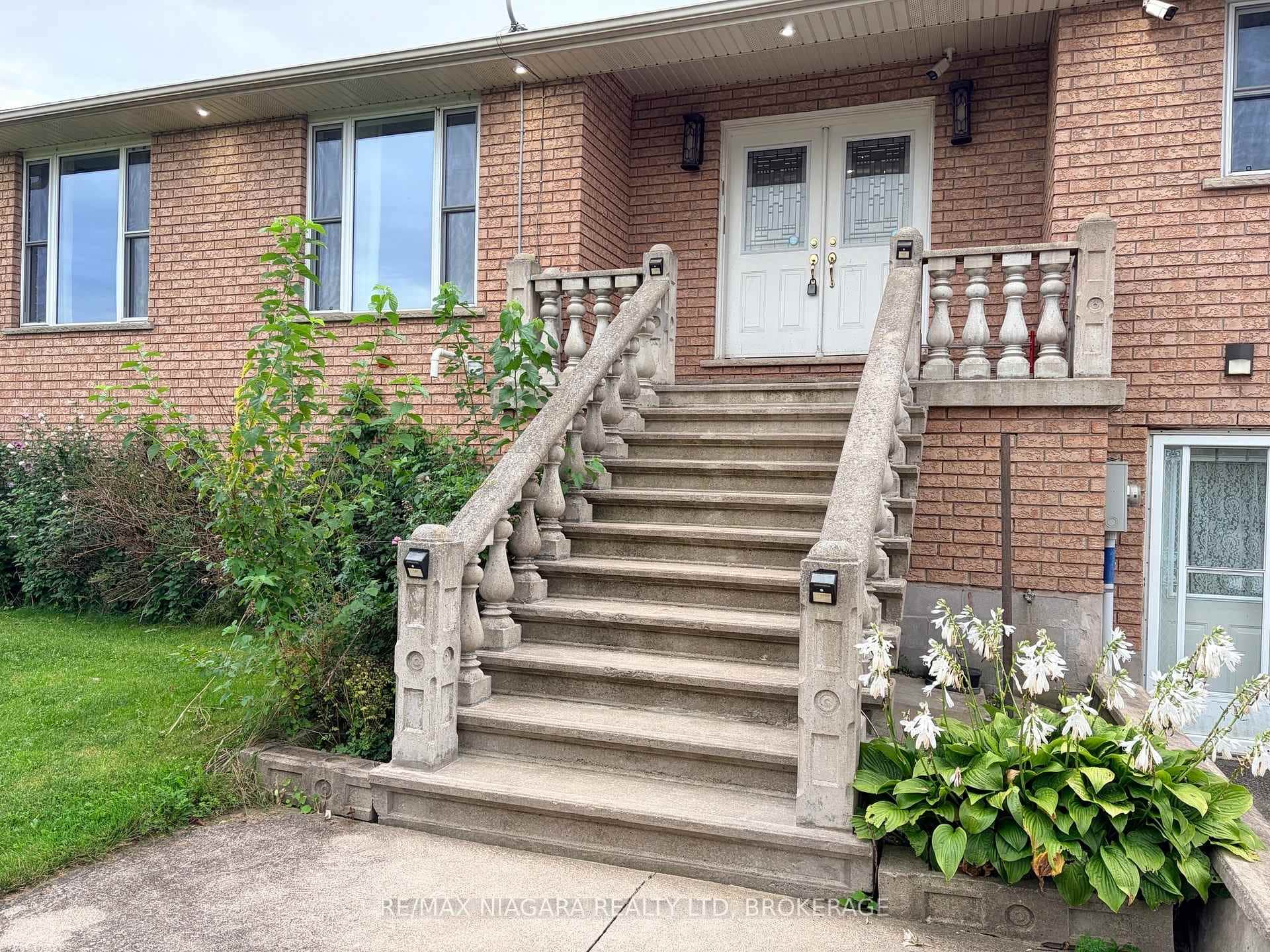 1010 FOSS Road Unit Upper