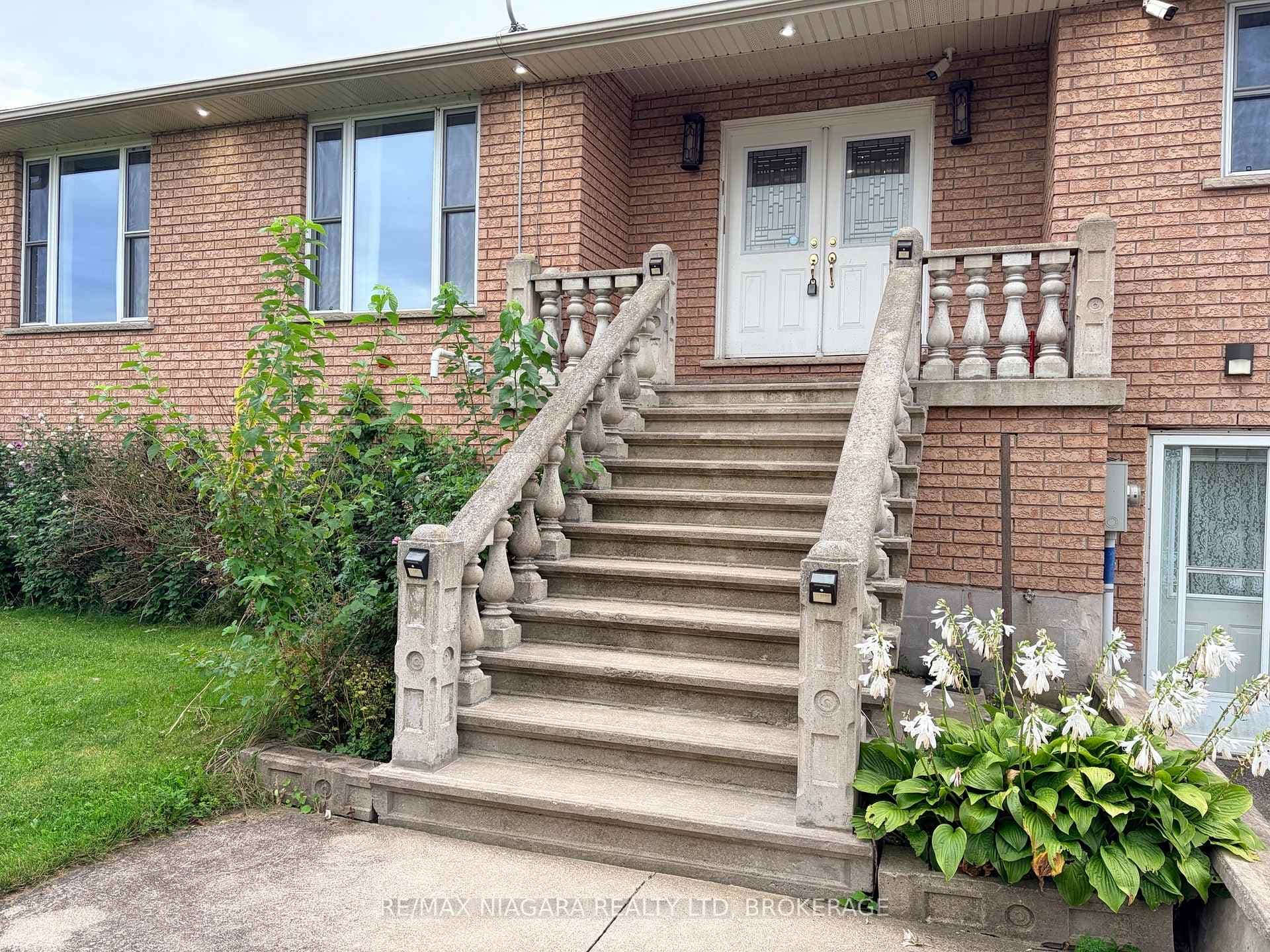 1010 FOSS Road Unit Upper