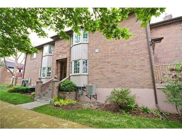 38 Elora Drive Unit 38