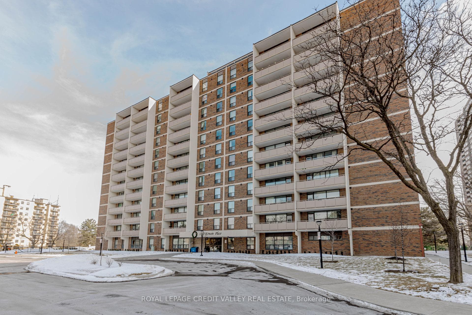 3120 Kirwin Avenue Unit 501