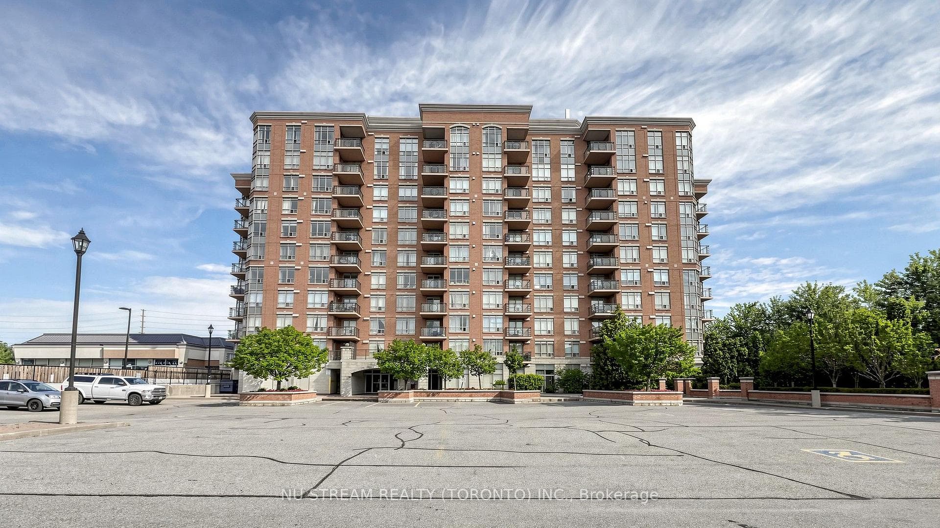 130 Pond Drive Unit 106