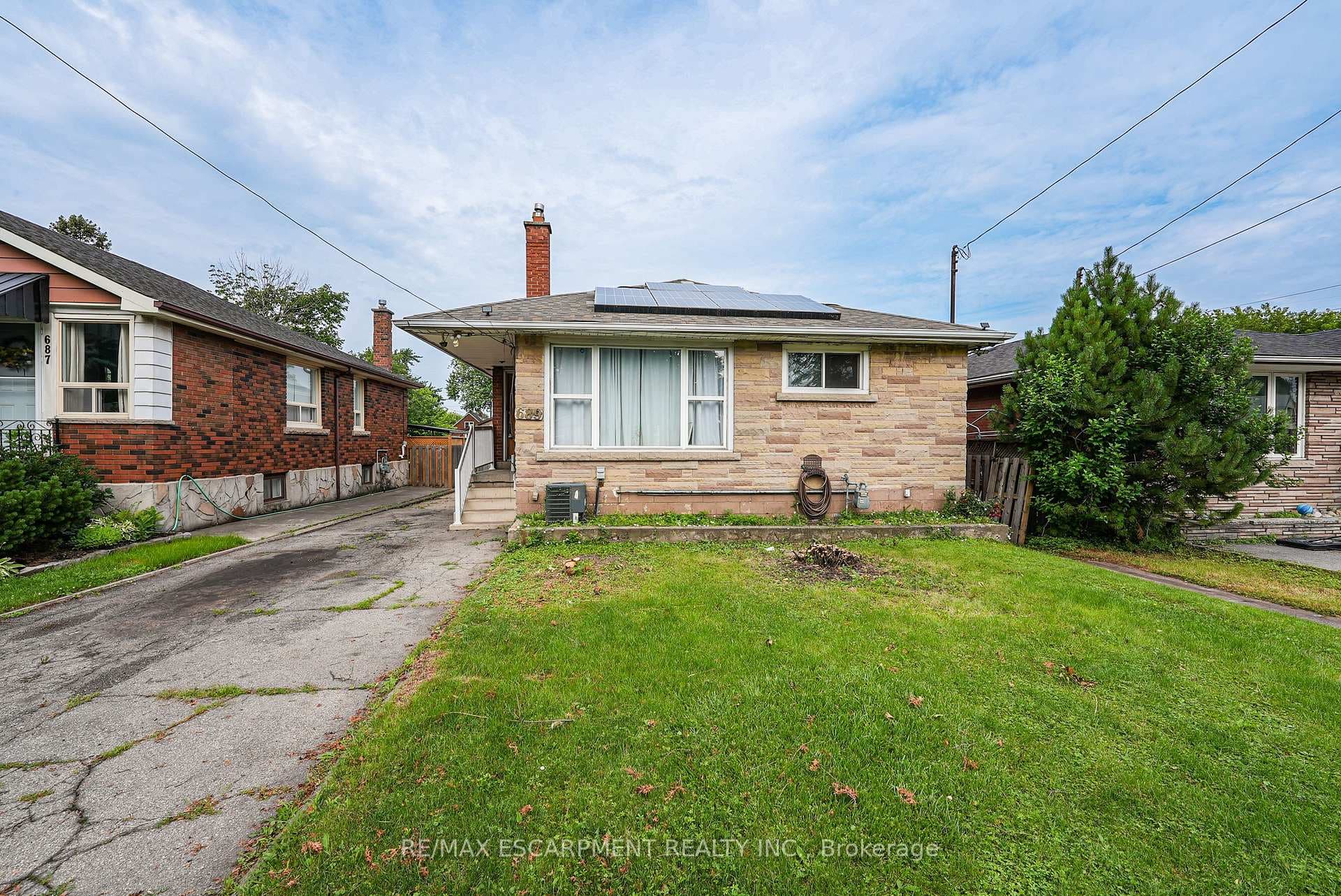 689 Burgess Avenue