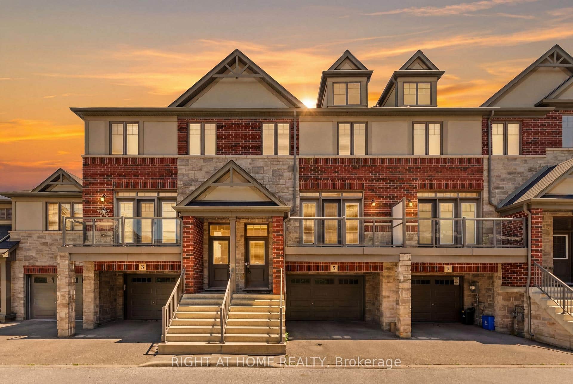 5 Andruss Lane