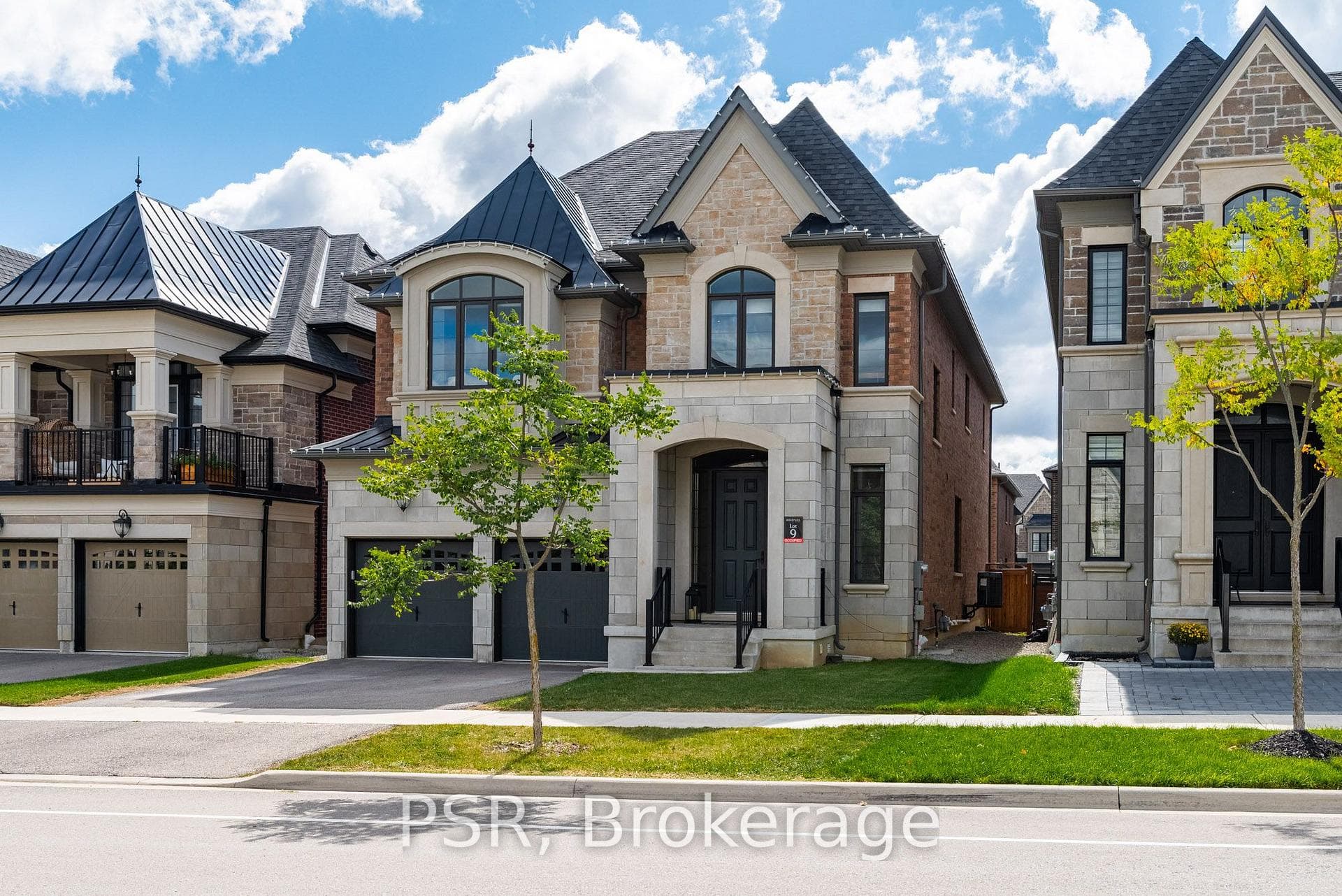 33 Pine Heights Drive