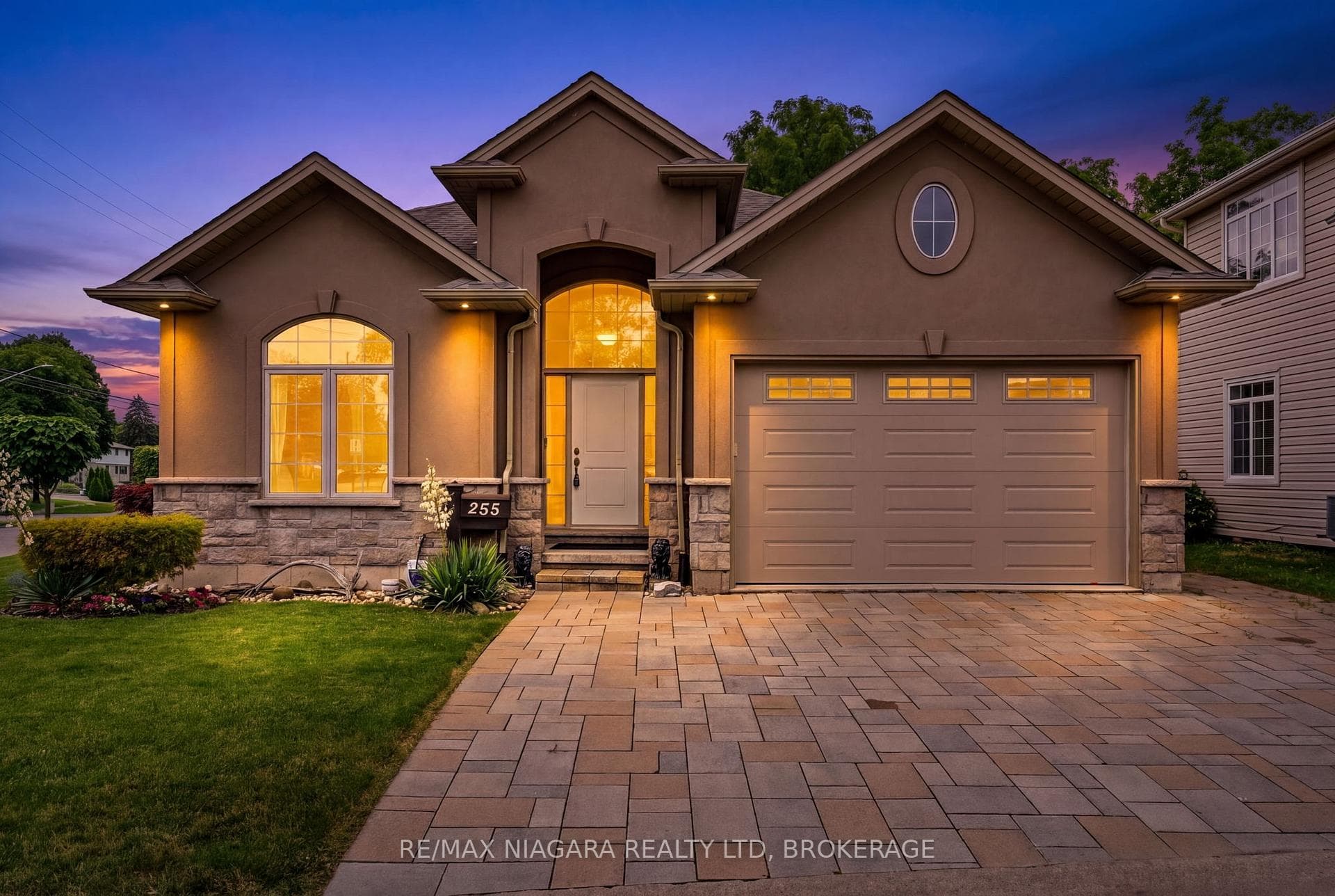 255 Lakeshore Road