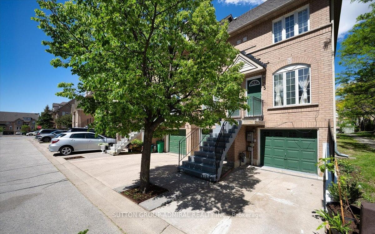 75 Strathaven Drive Unit 35