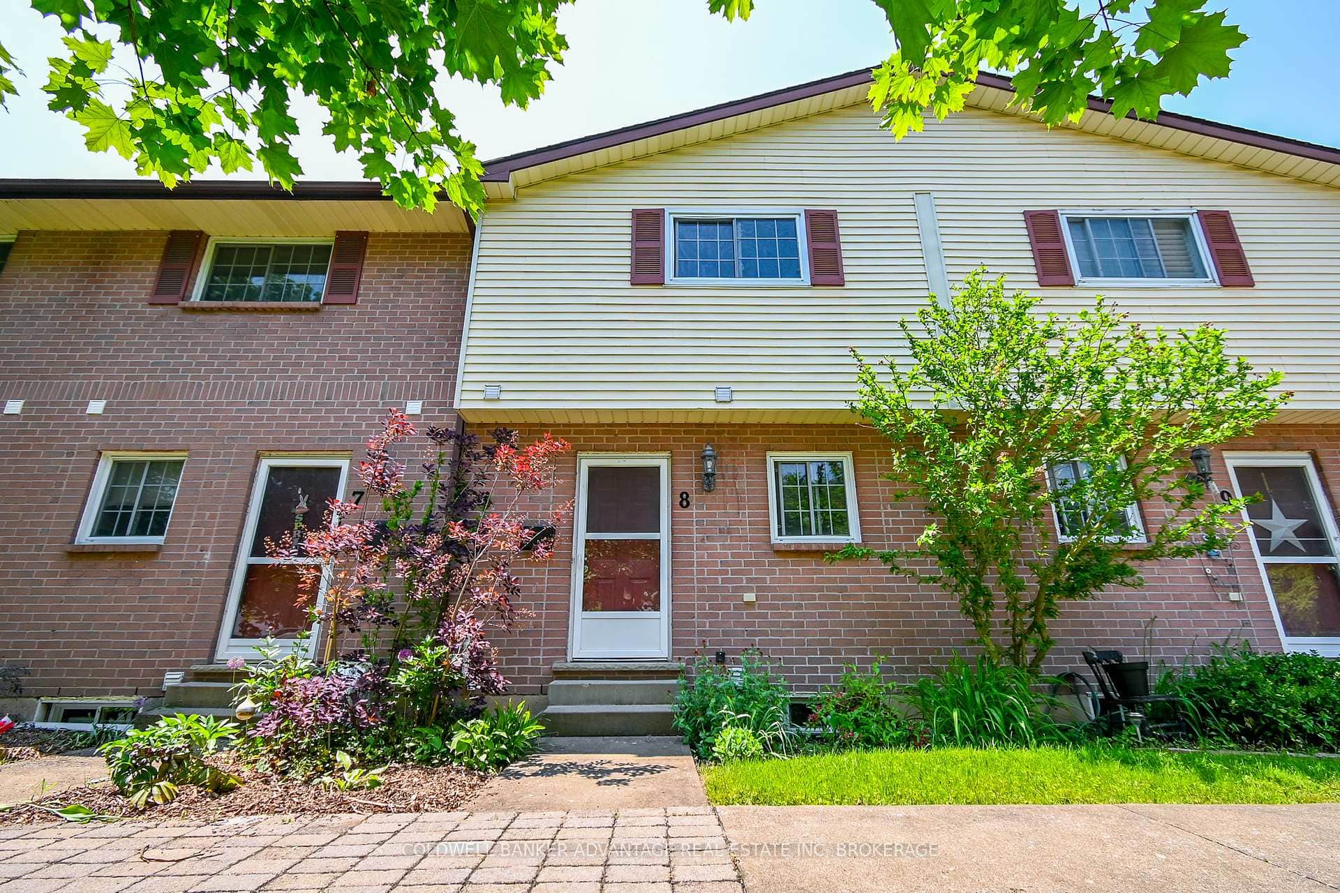 102 SILVAN Drive Unit 8