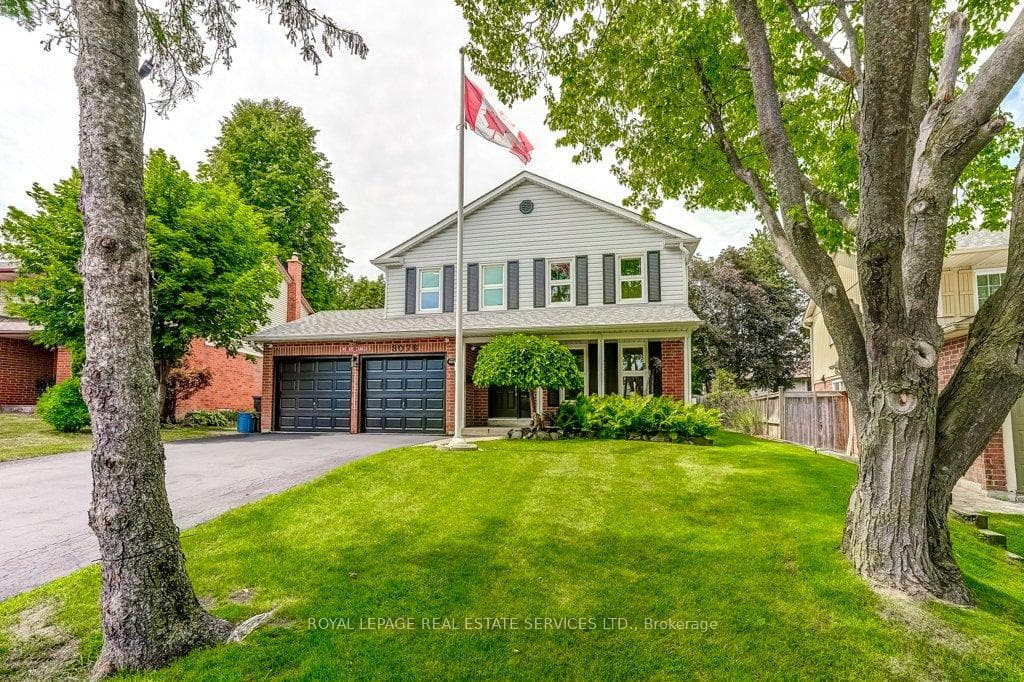 3076 Redstart Drive