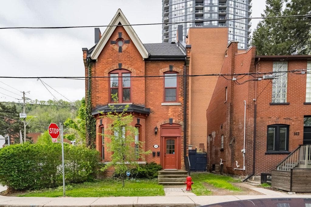 146 Forest Avenue