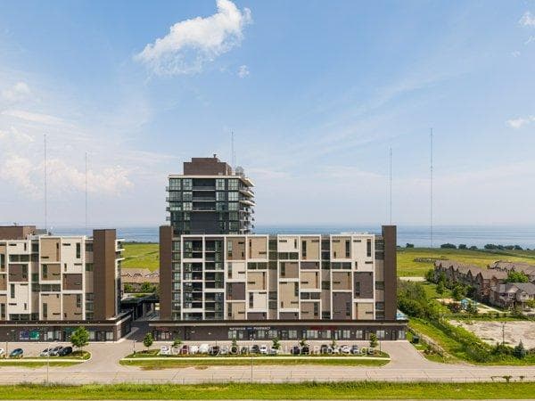 550 North Service Road Unit 809
