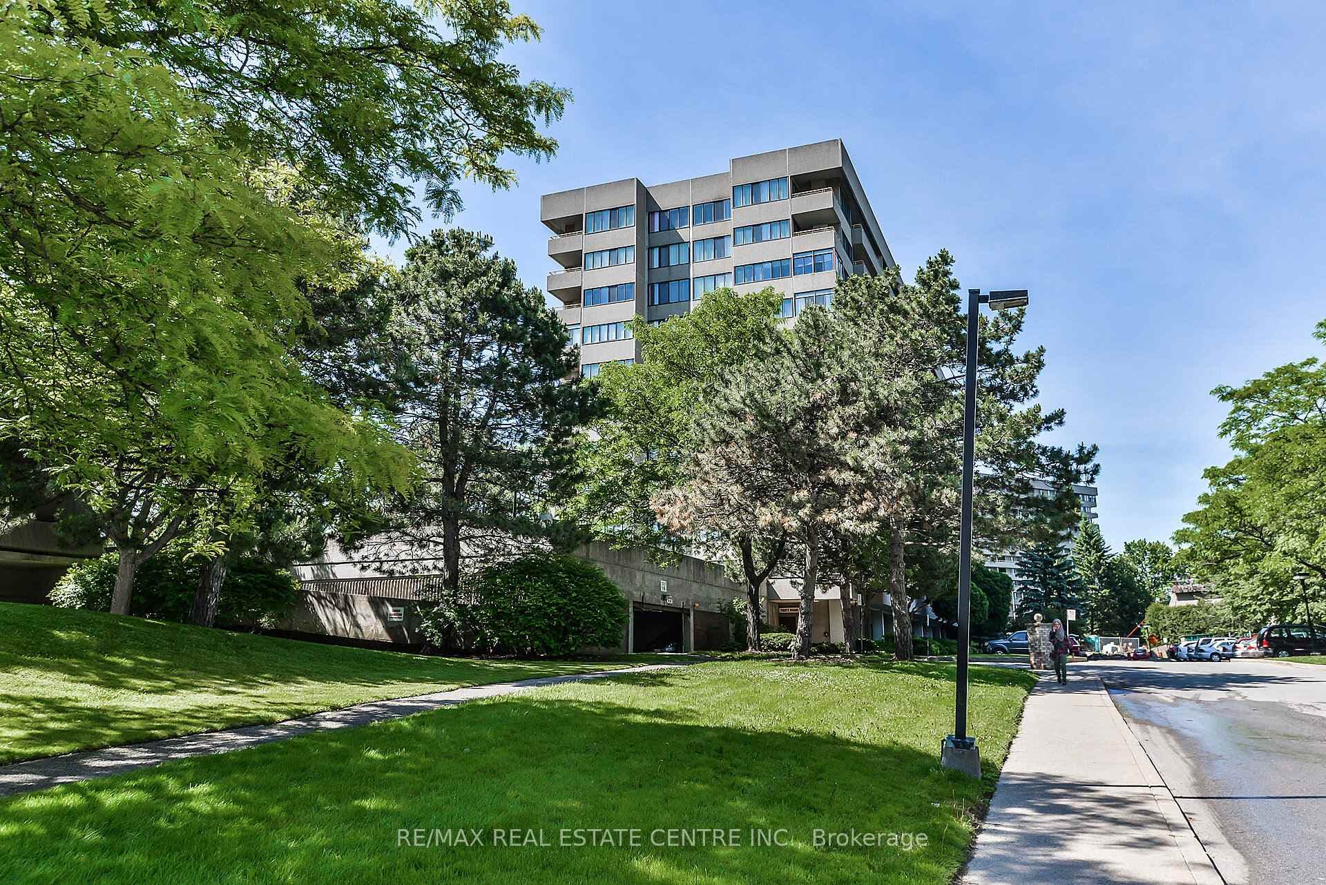 1320 Mississauga Valley Boulevard Unit 410