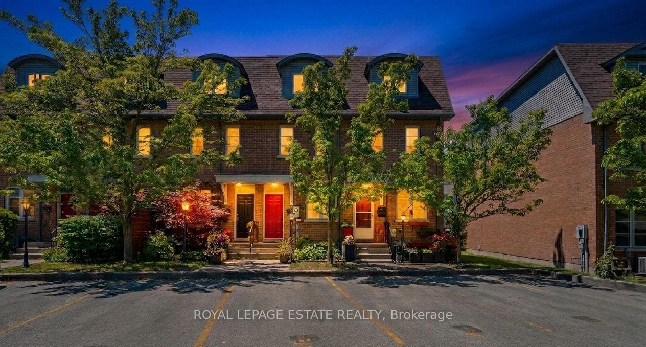 99 Goodwood Park Court Unit 4