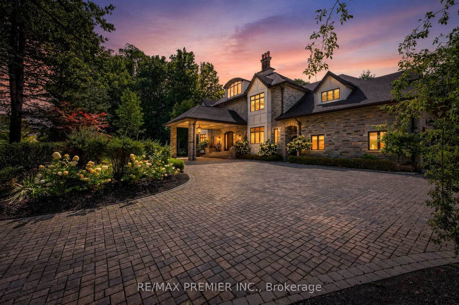 40 Golf Avenue