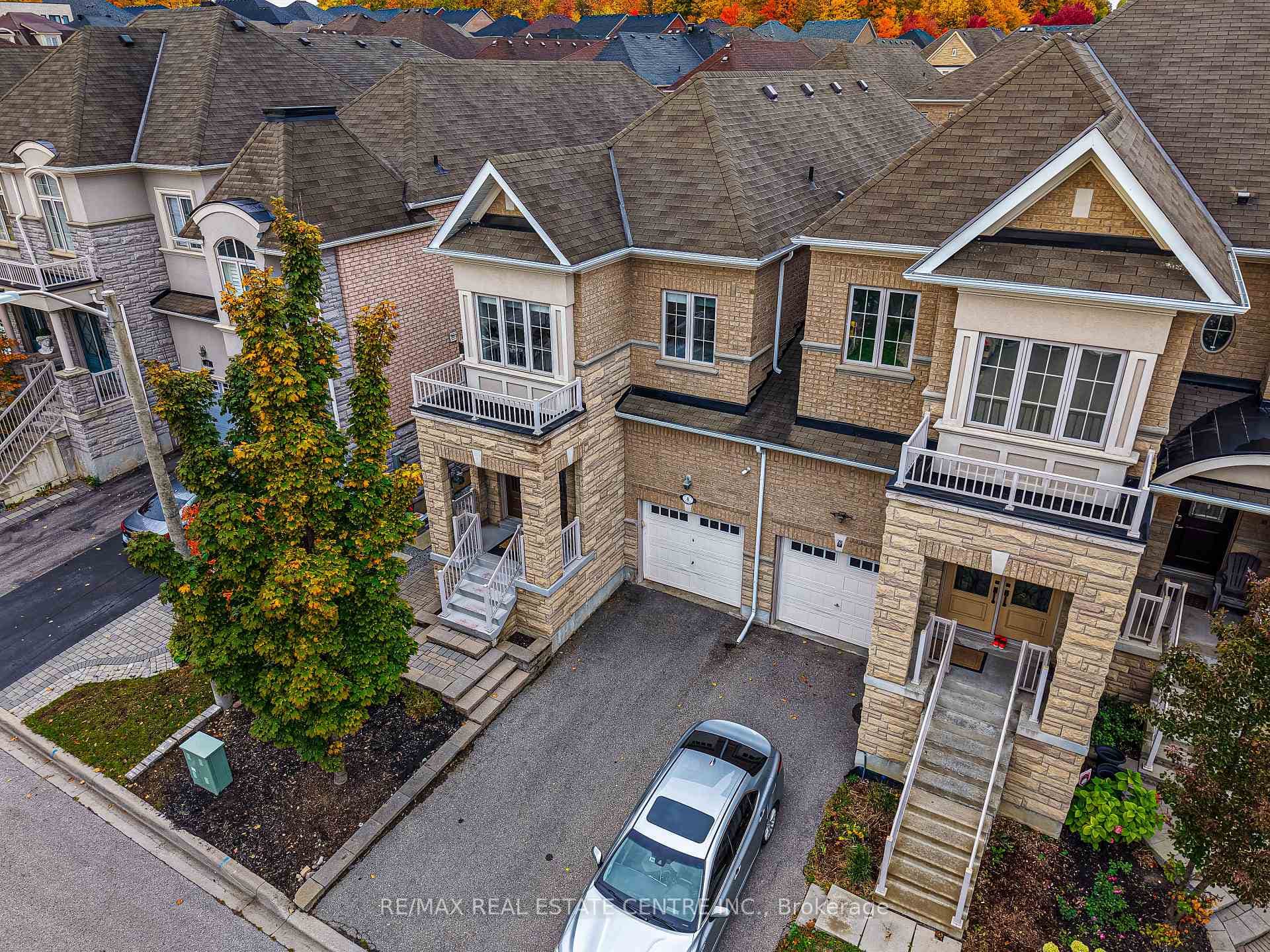 8 Bristlewood Crescent