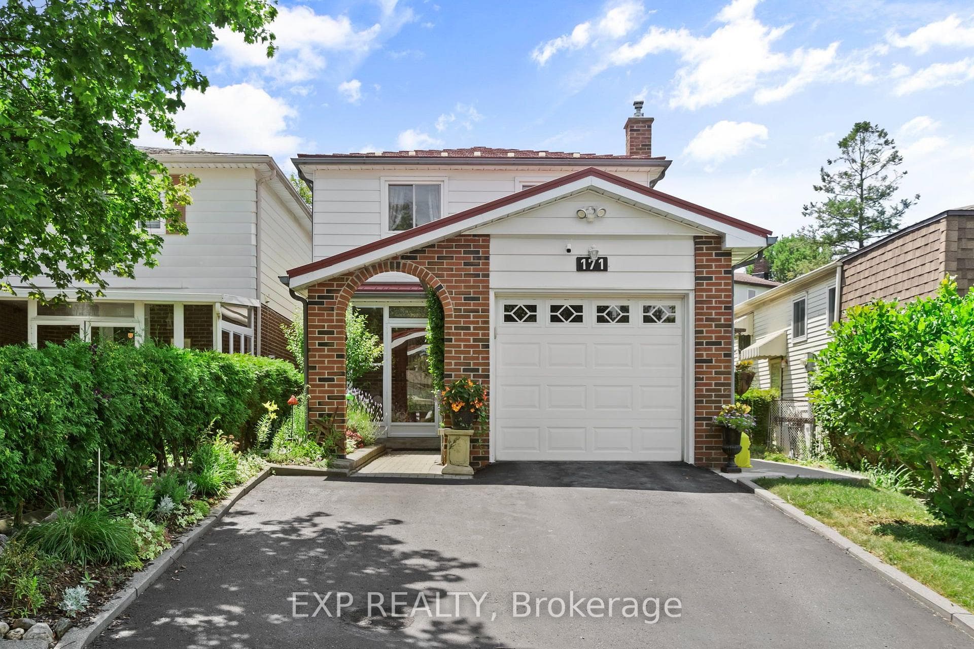 171 Simonston Boulevard