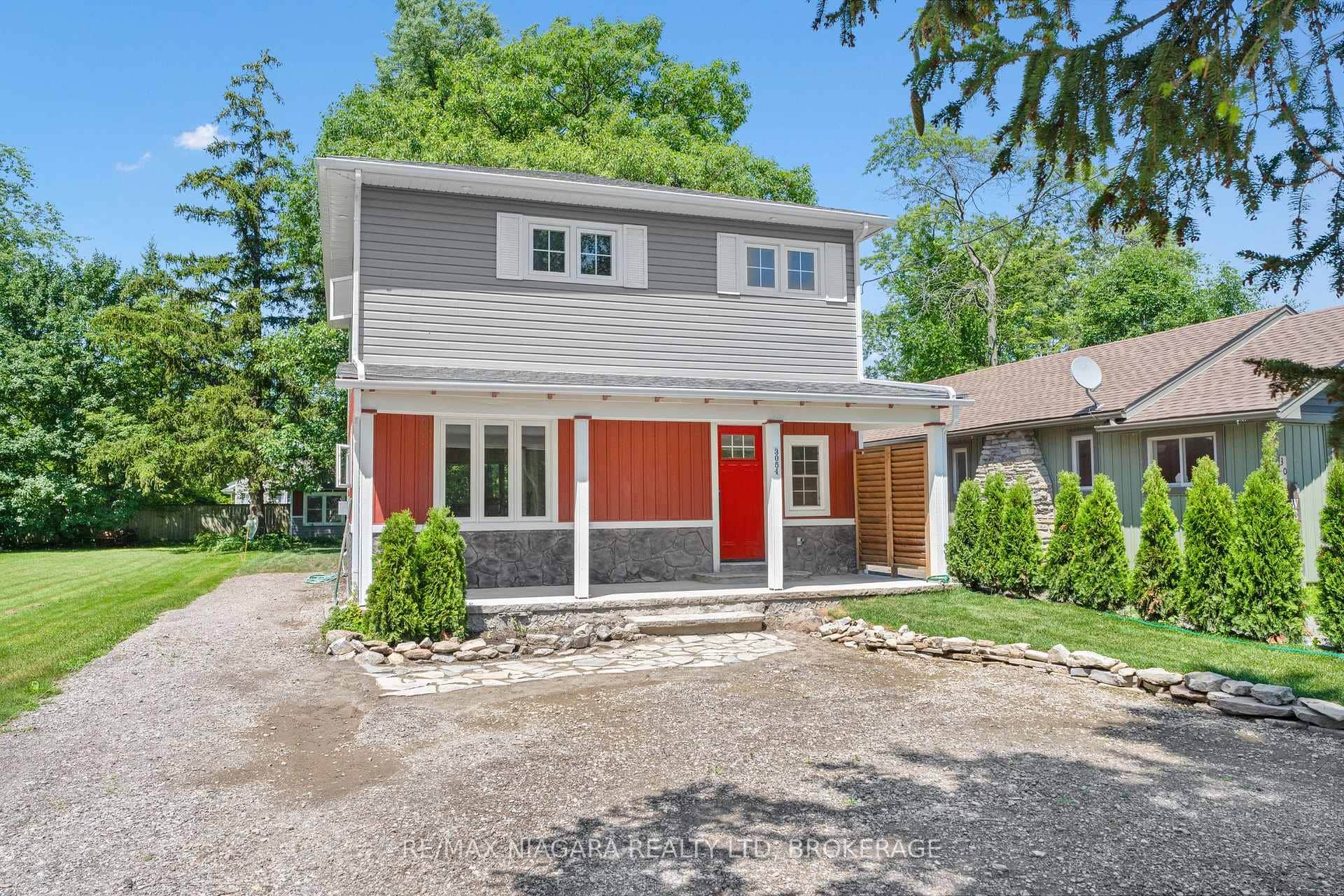 3054 Thunder Bay Road