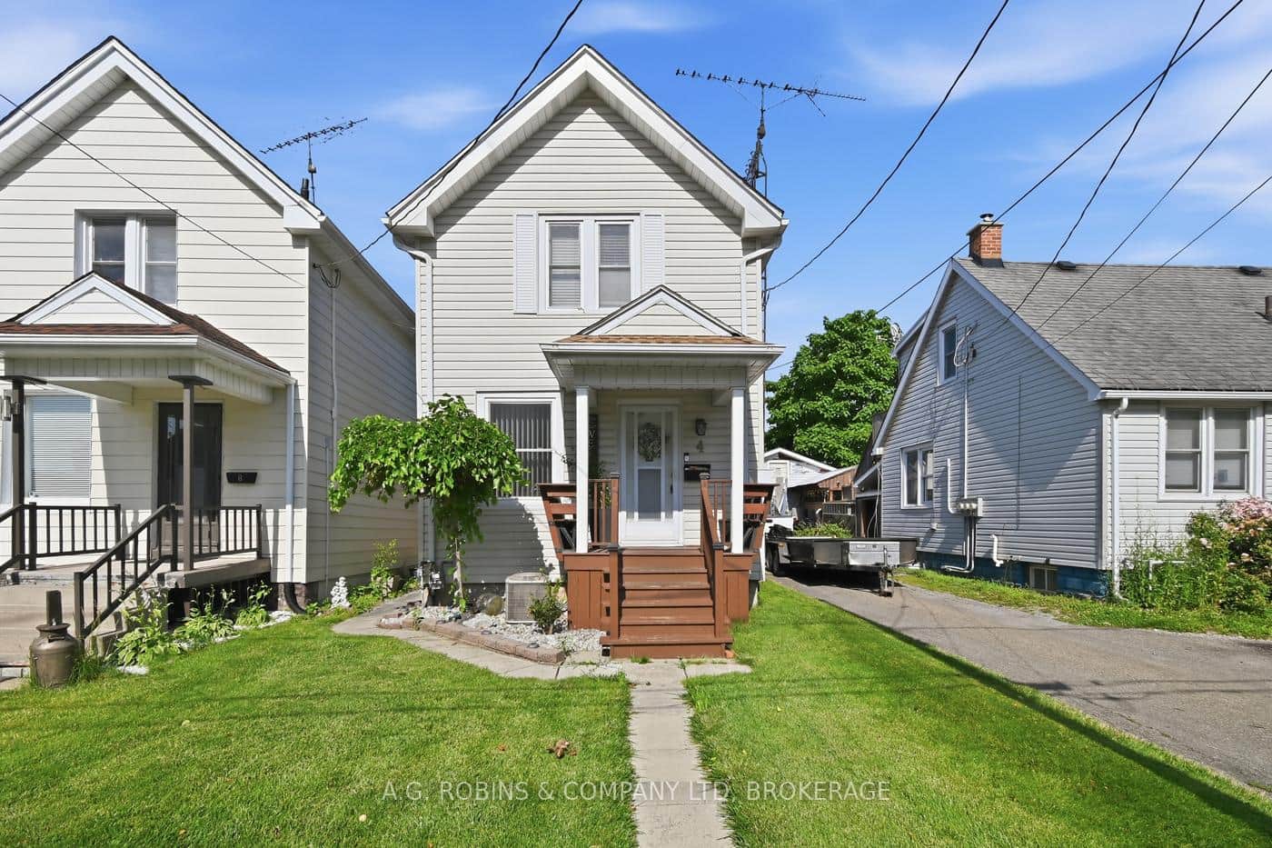 4 Clifford Avenue