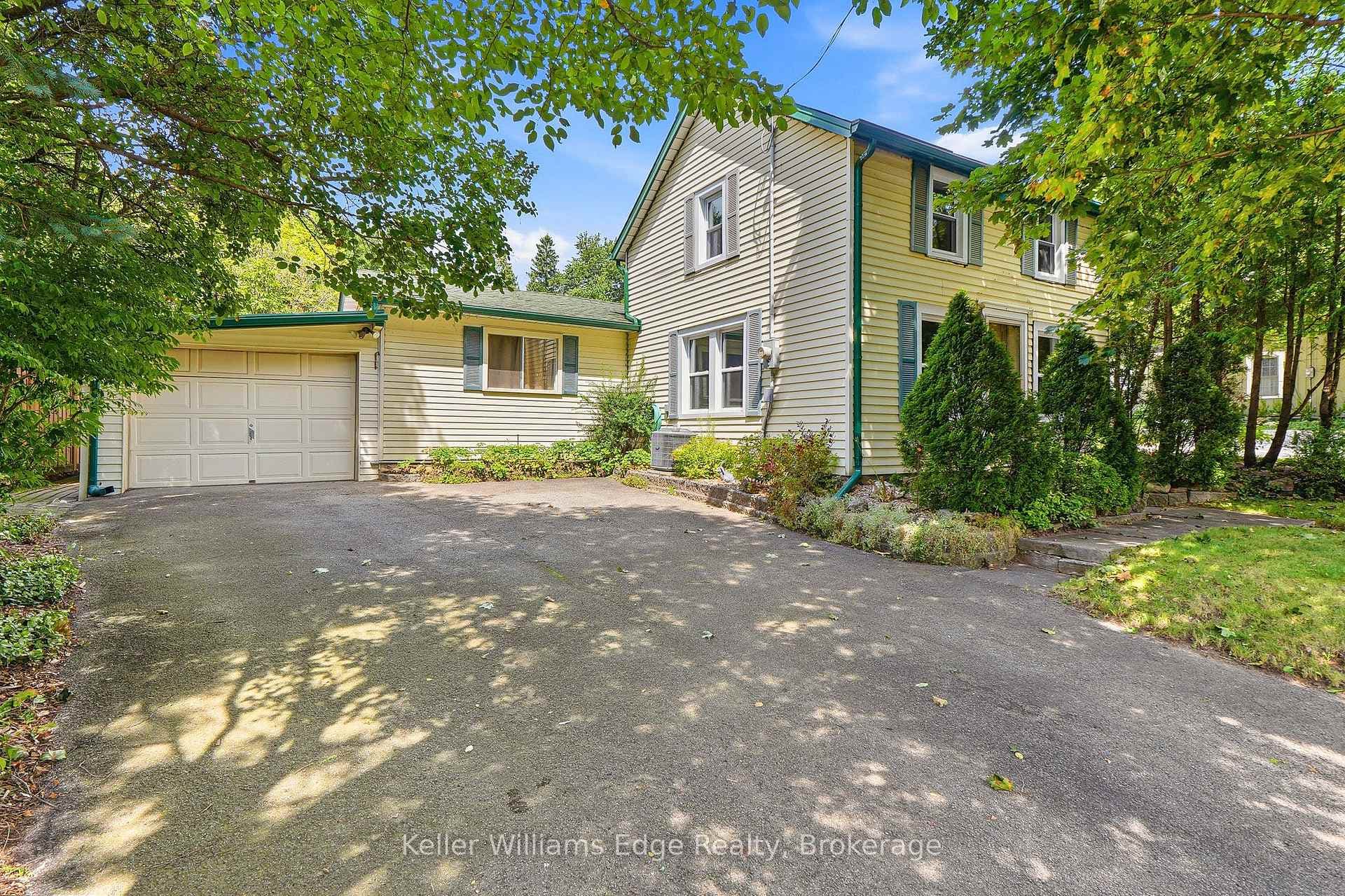 361 Dundas Street