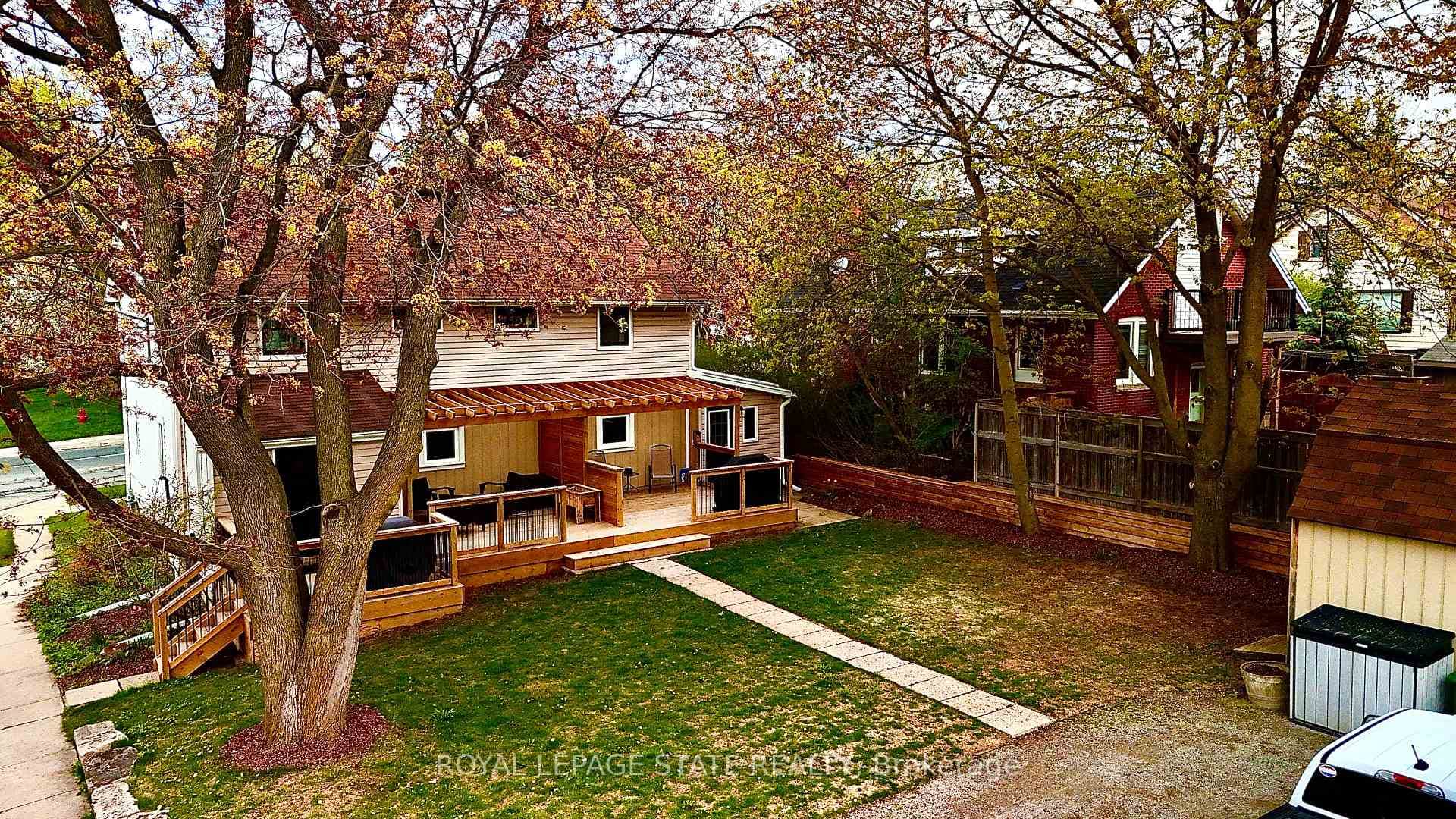 358 Dundas Street