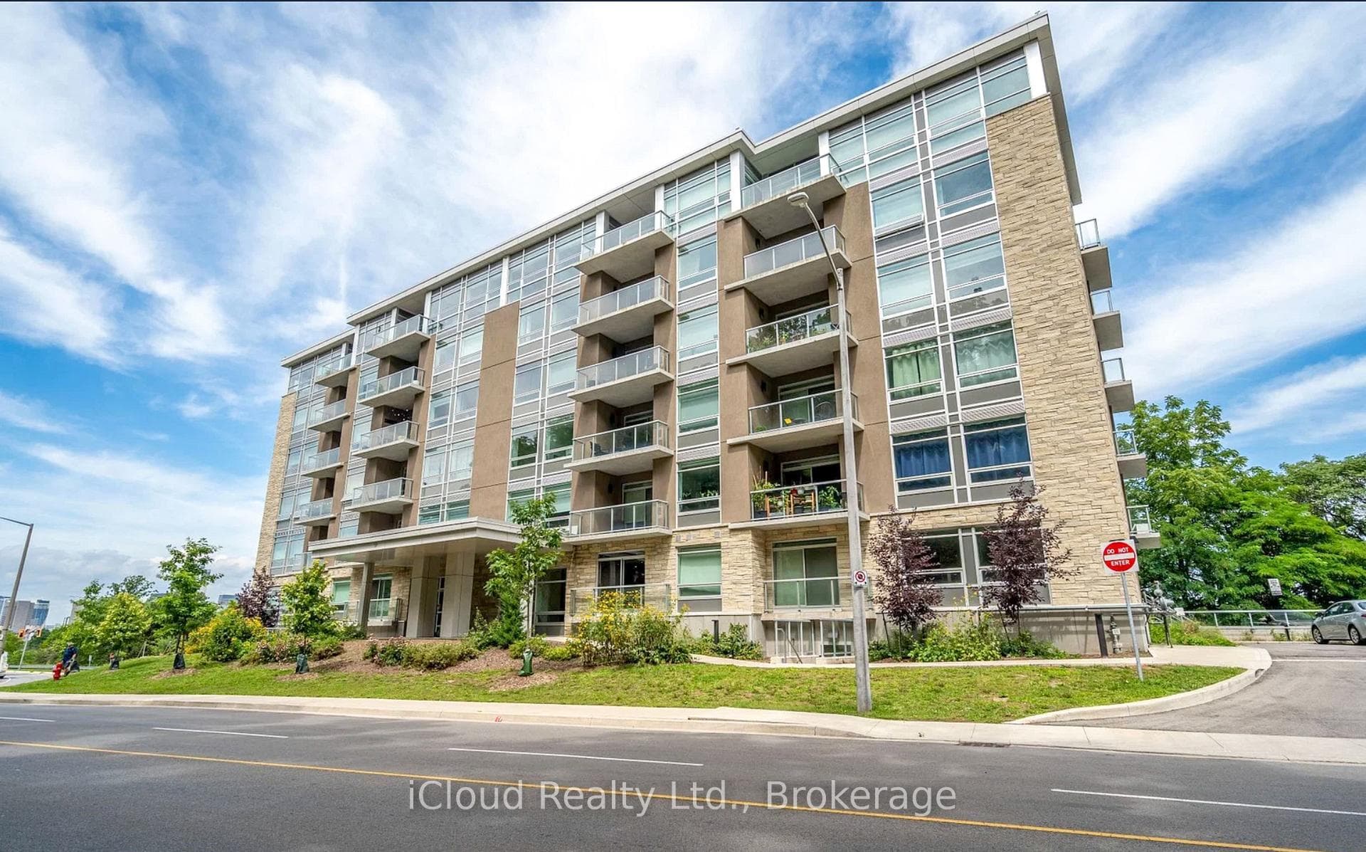 479 Charlton Avenue Unit 307