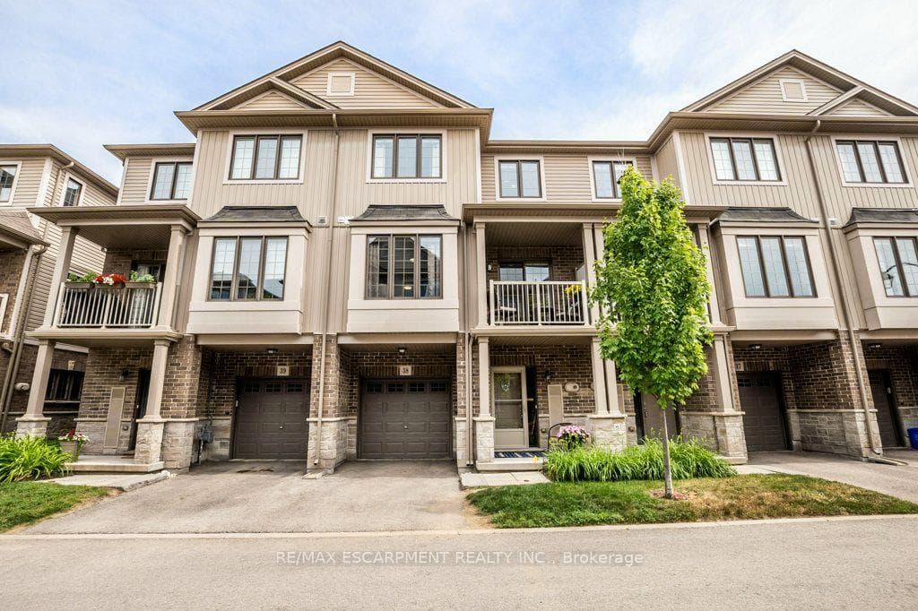377 GLANCASTER Road Unit 38