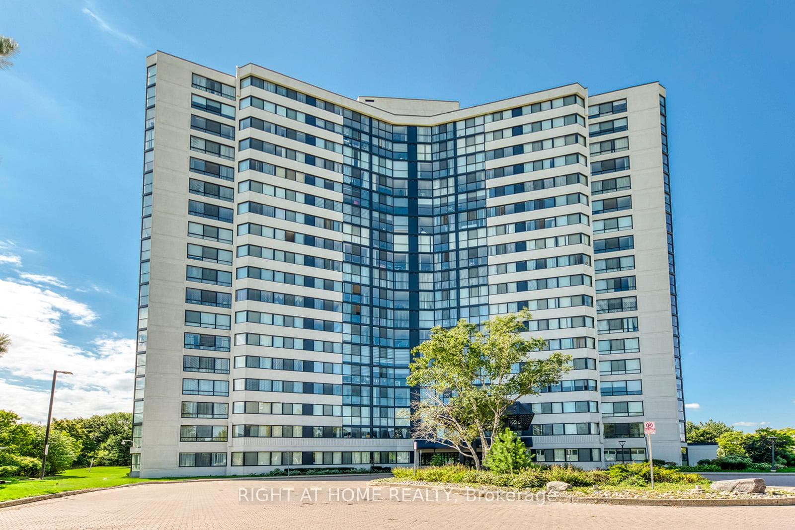 1360 Rathburn Road Unit 1603