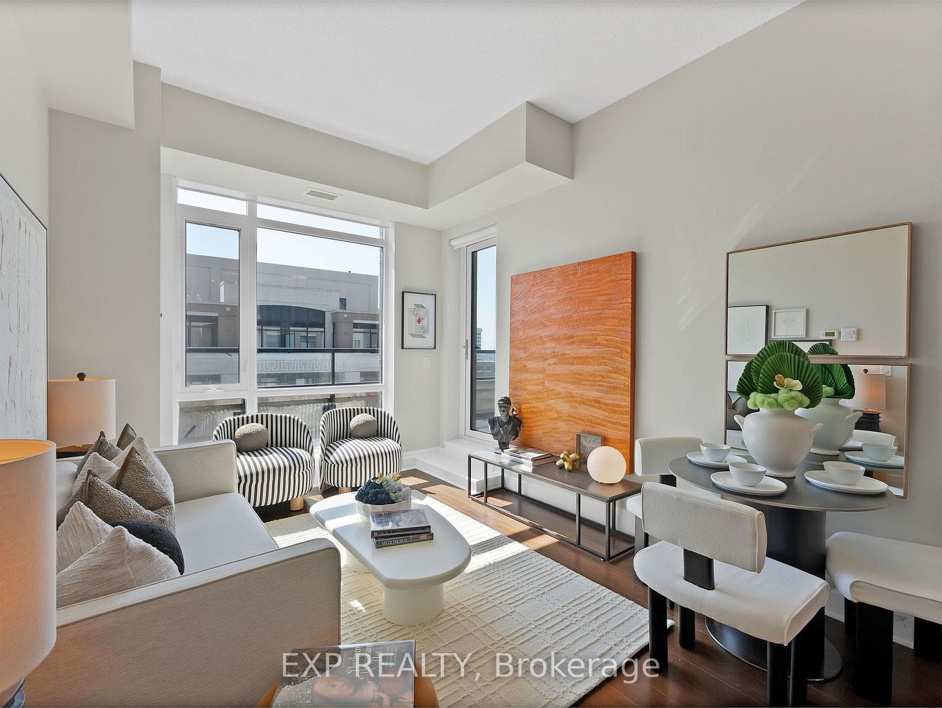 131 Upper Duke Crescent Unit 1004