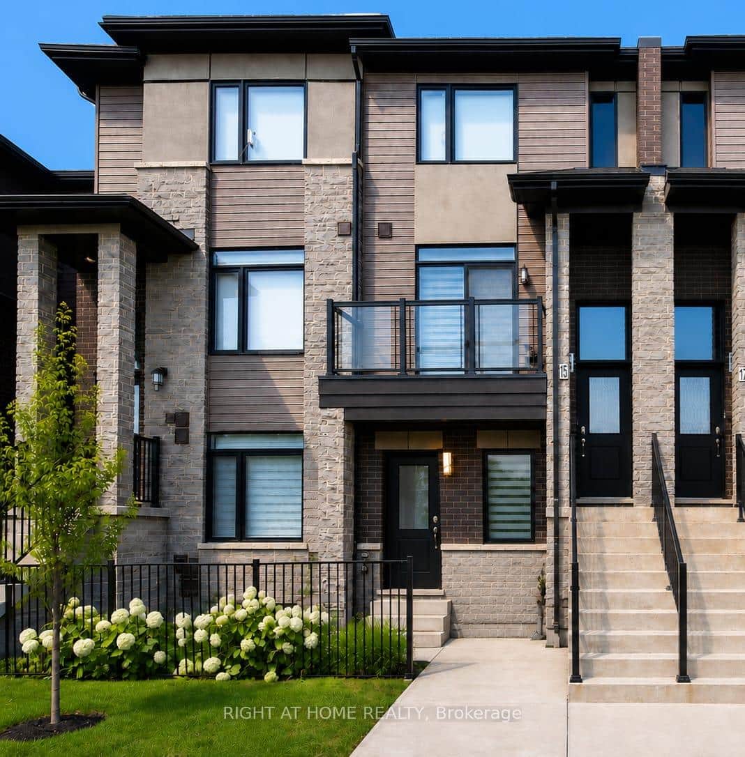 590 North Service Road Unit 15