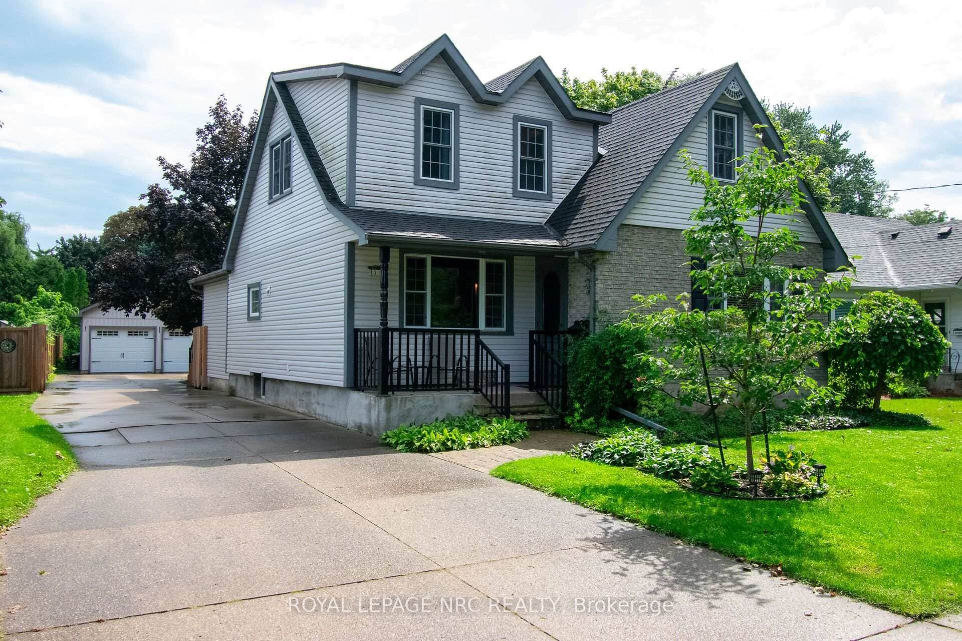 36 MAPLEWOOD Drive