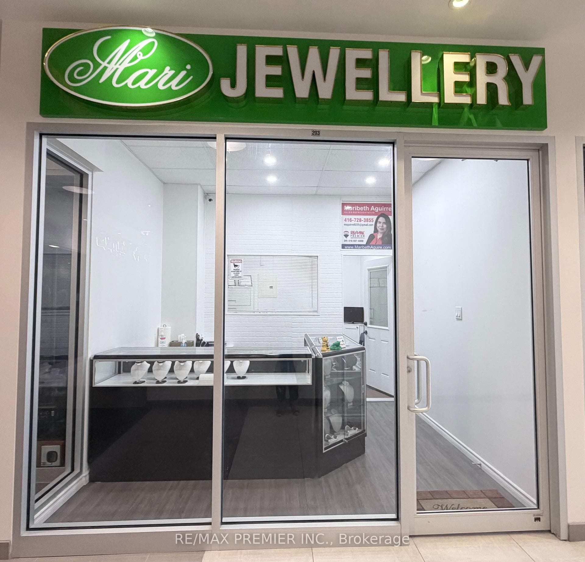 7181 Yonge Street Unit 203
