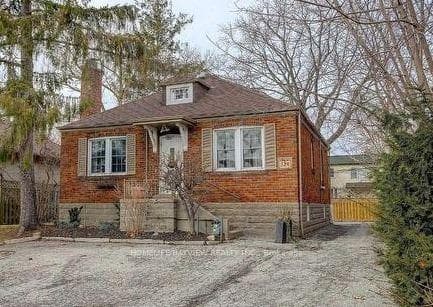 324 Lakeshore Road