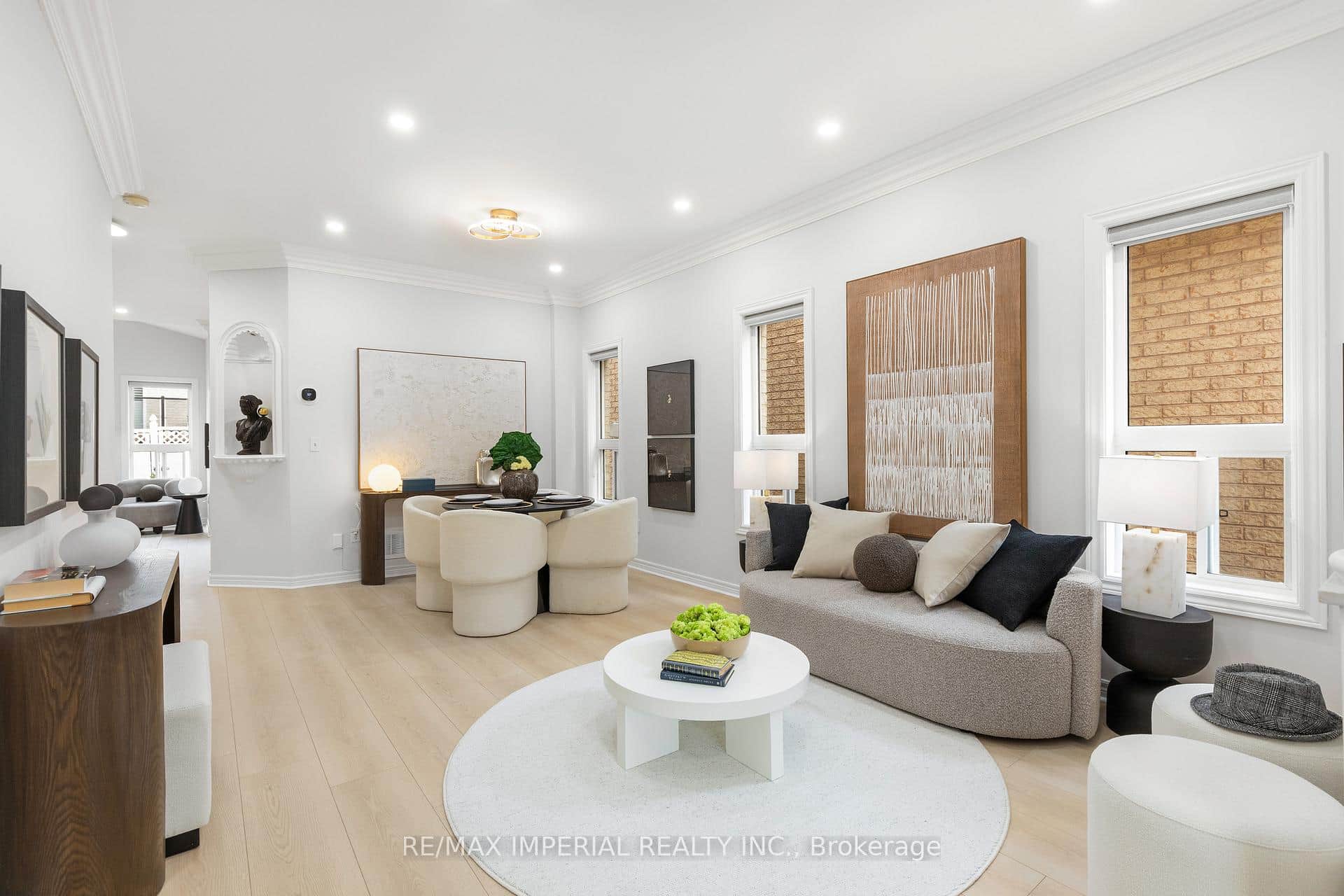 44 Hawkview Boulevard