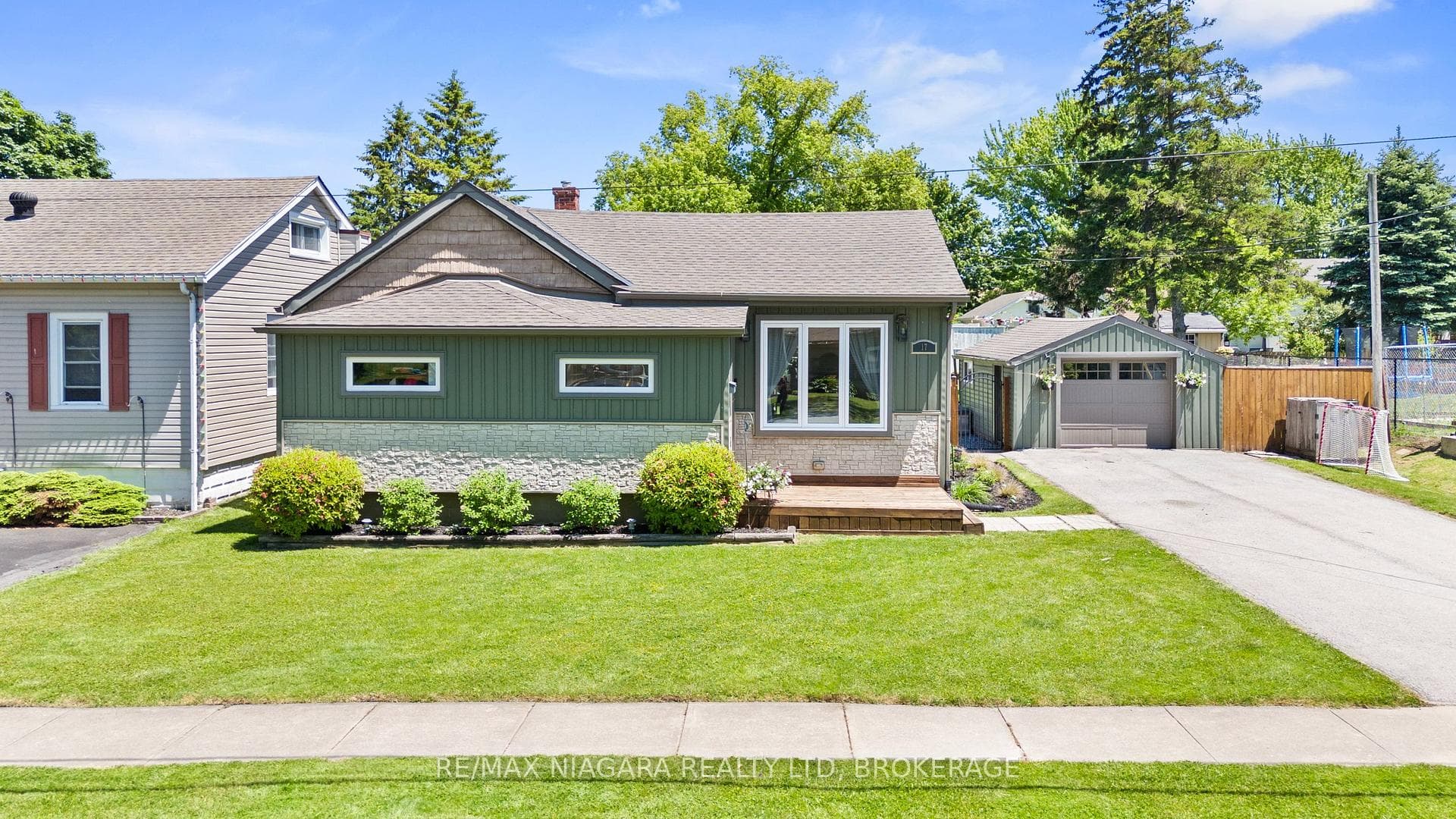 17 HUMBOLDT Parkway