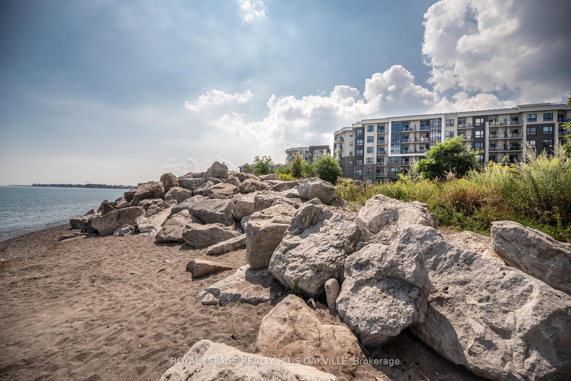 125 Shoreview Place Unit 214