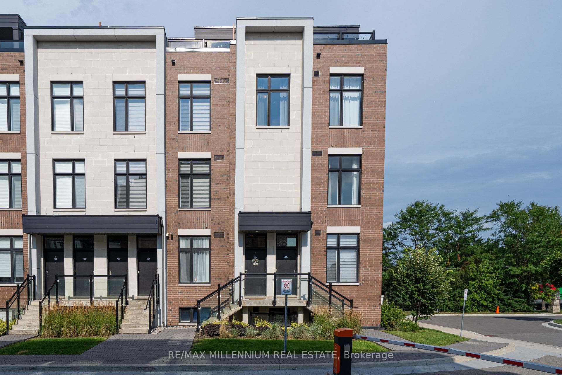 9560 Islington Avenue Unit U208