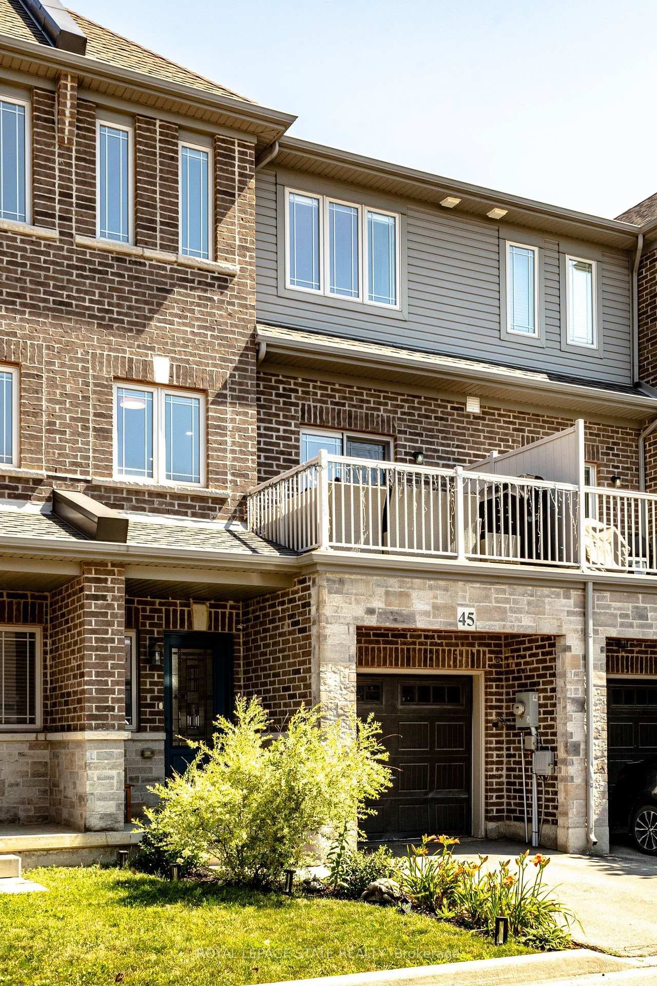 45 Crossings Way