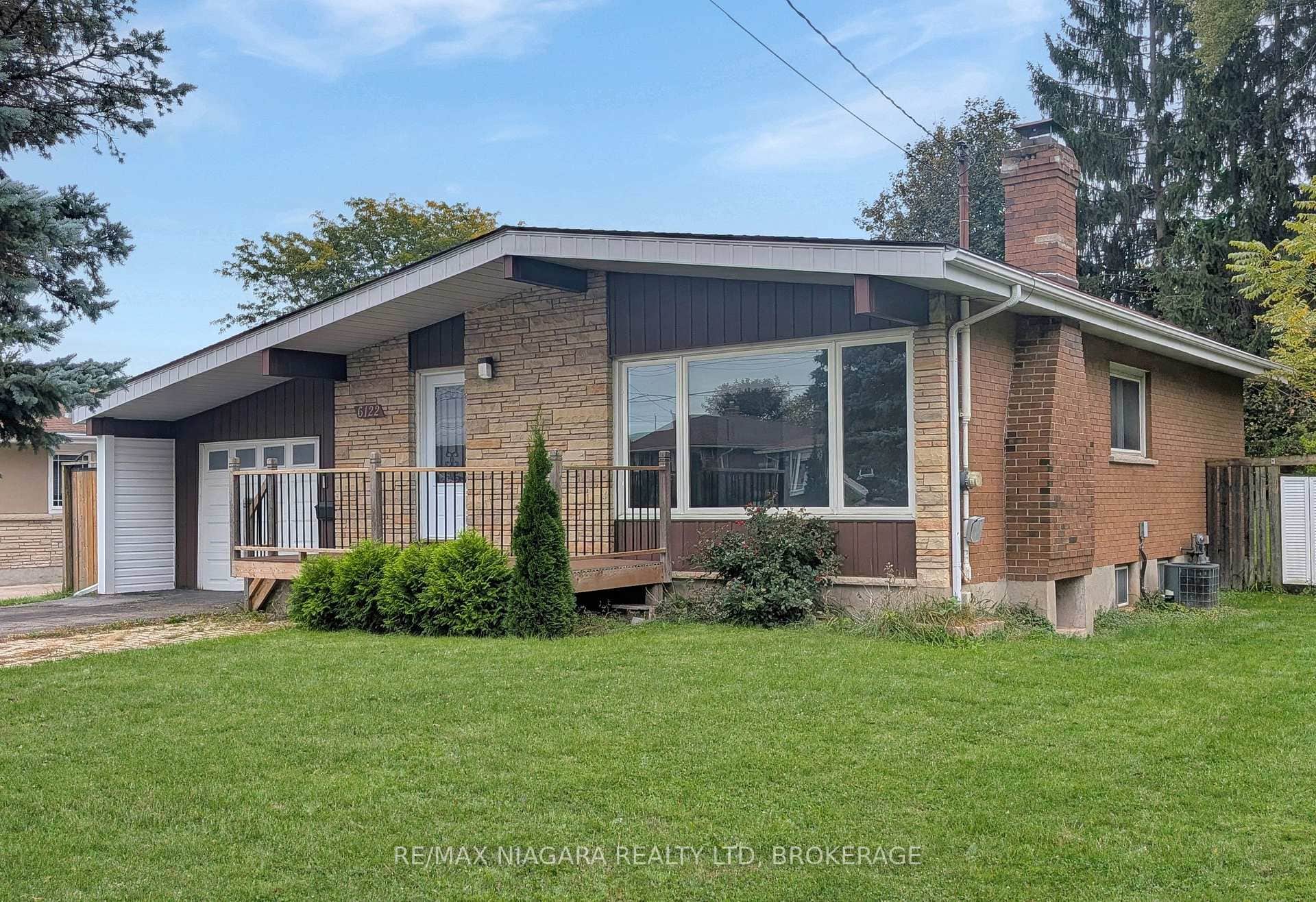 6122 Mayfair Drive