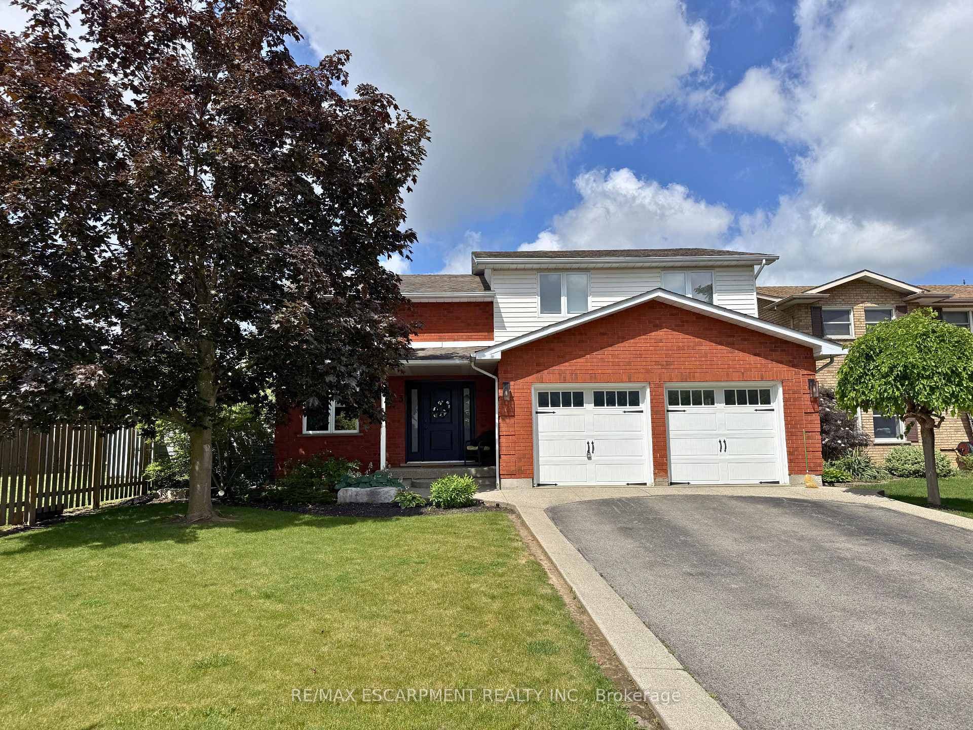 3 Kintyre Court