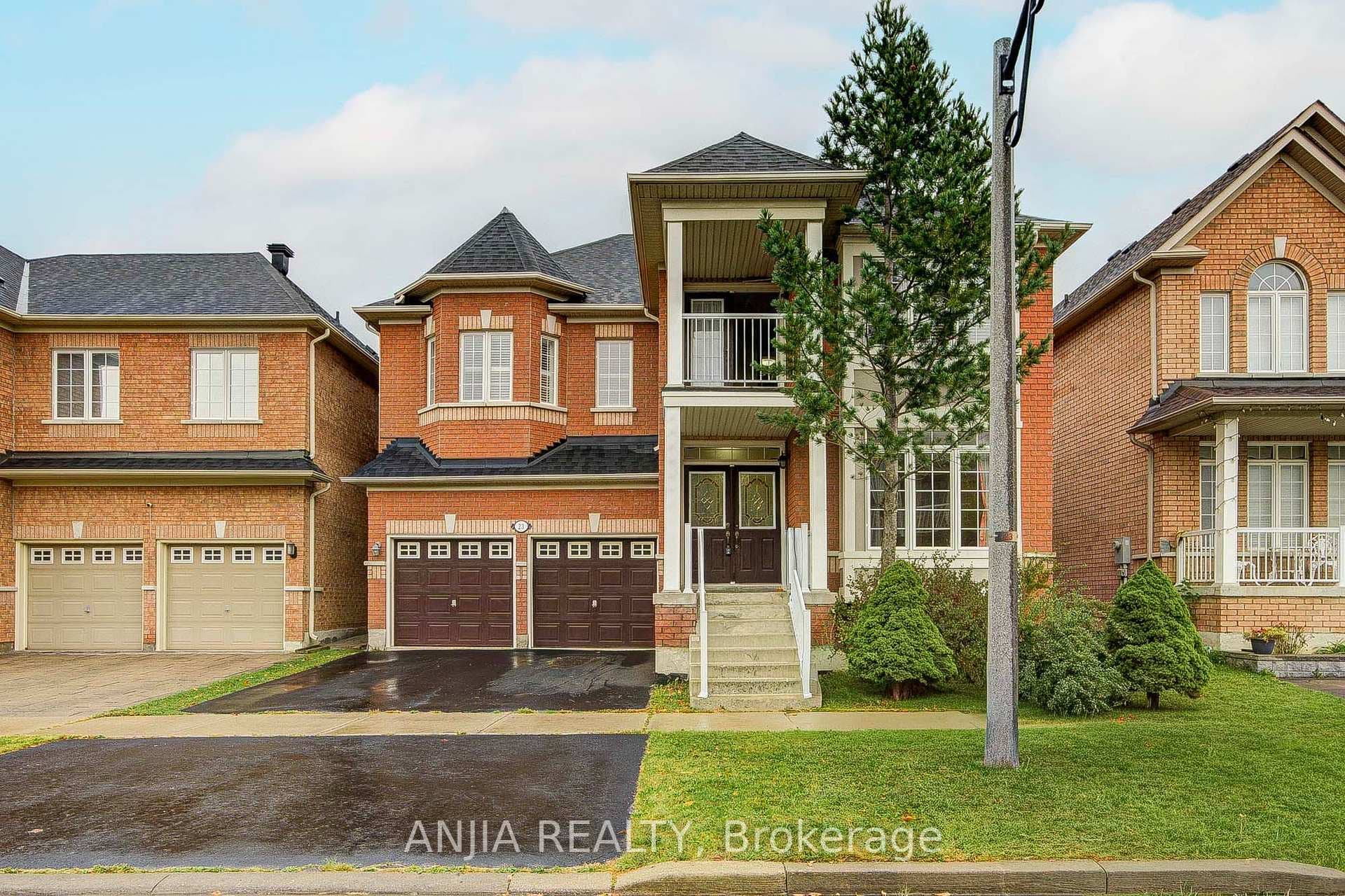 23 Ayhart Street