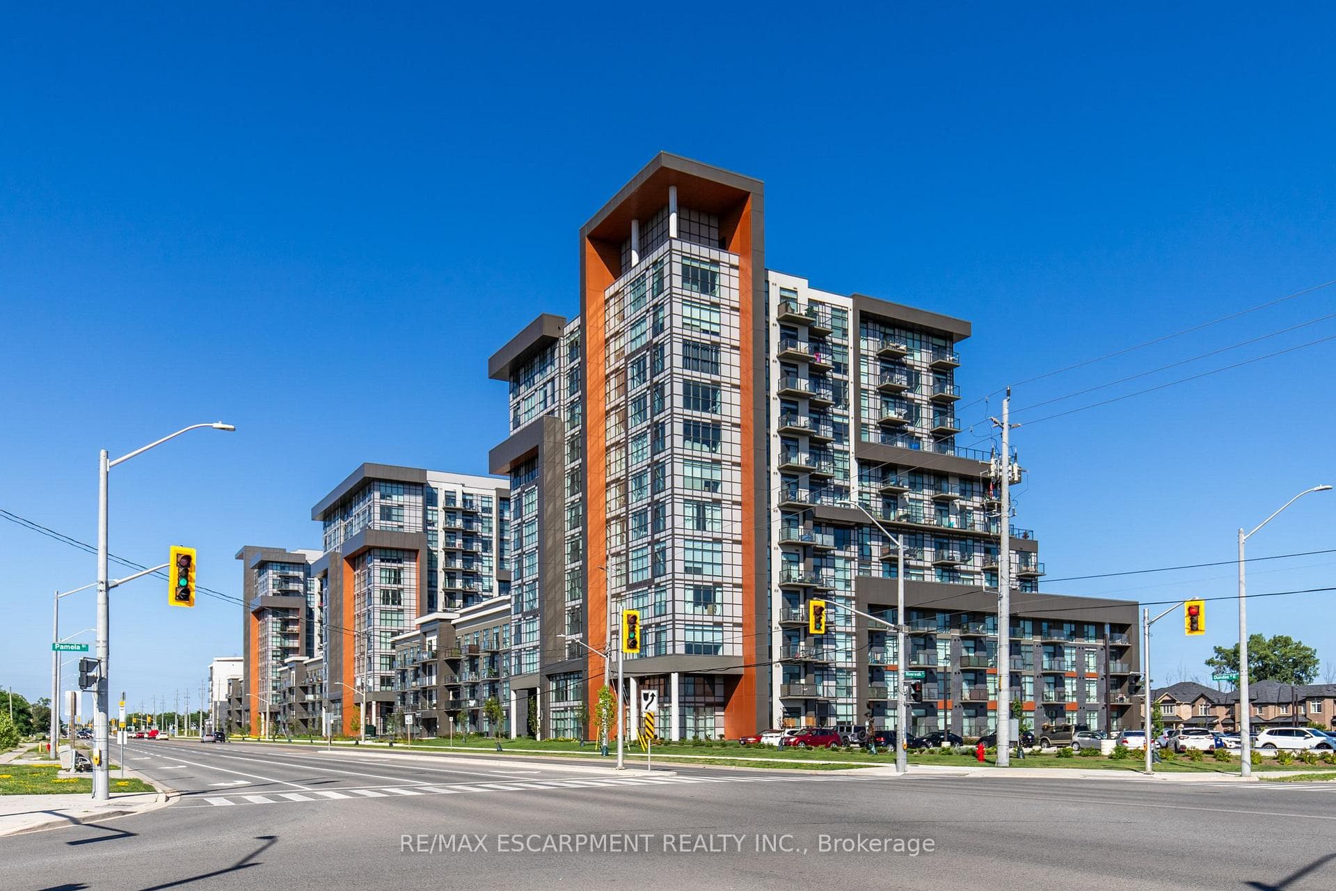 470 Dundas Street Unit 417