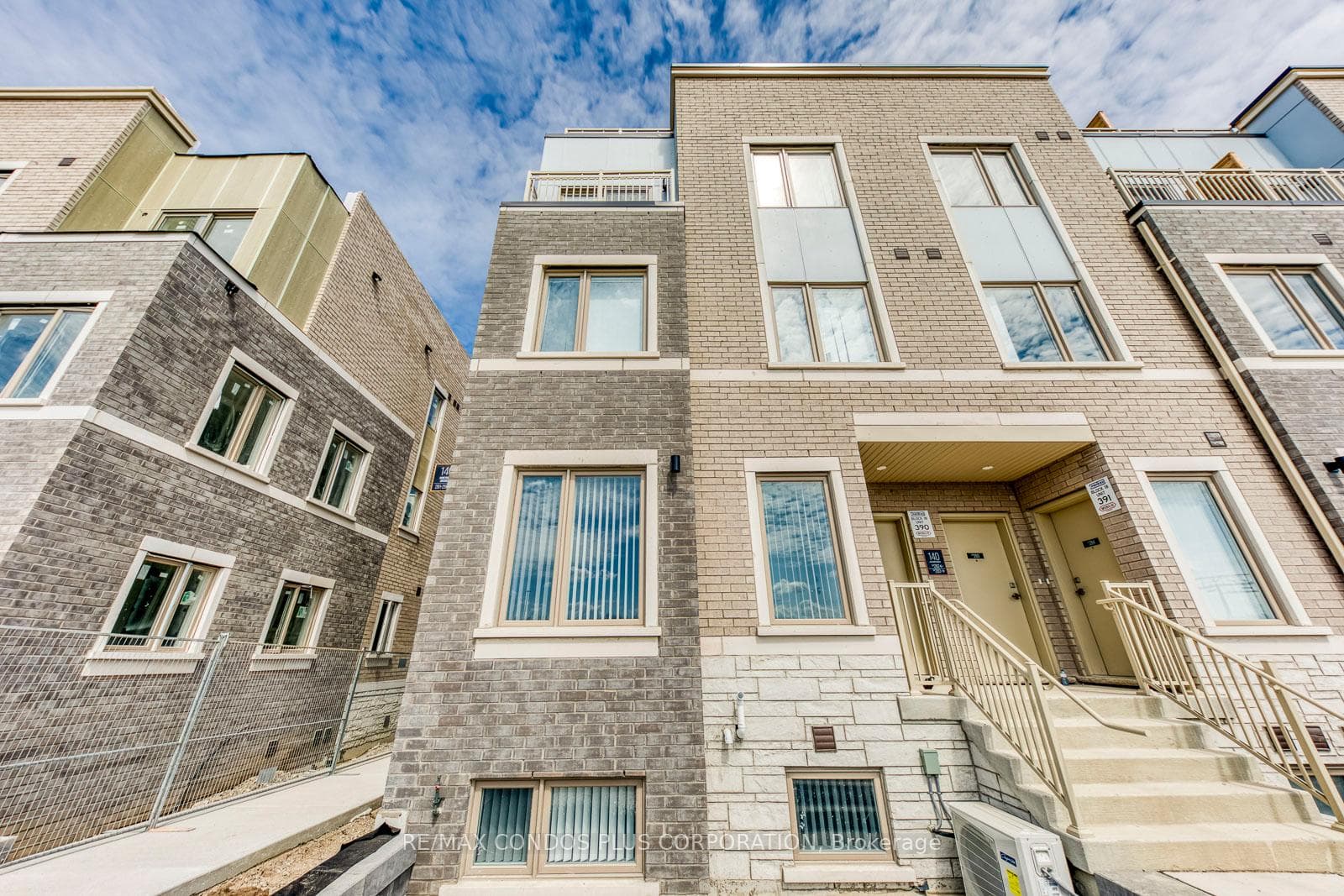 140 Honeycrisp Crescent Unit 281