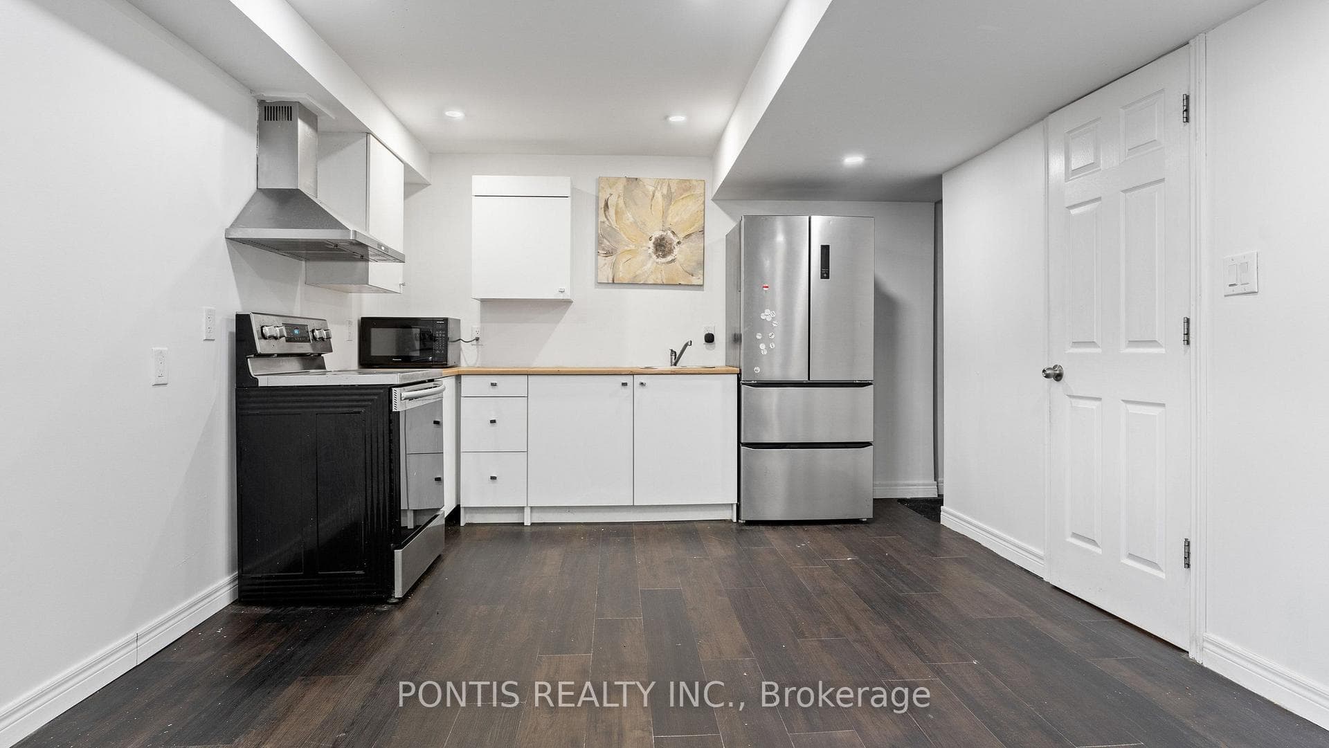 22 Mercer Avenue Unit Lower