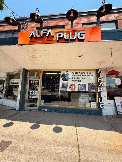 7717 Yonge Street