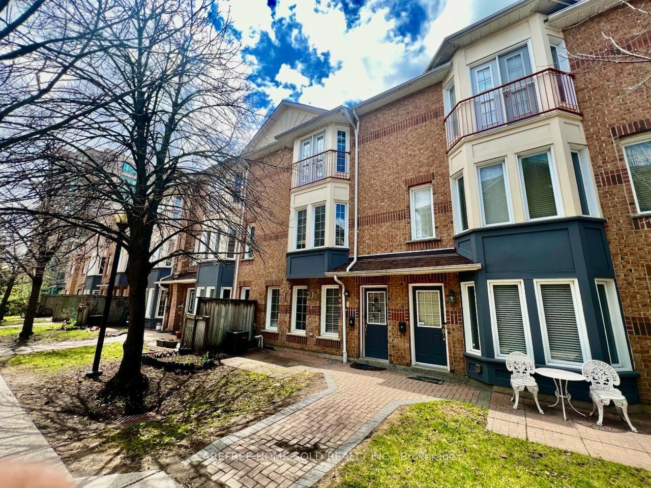 151 Townsgate Drive Unit 8