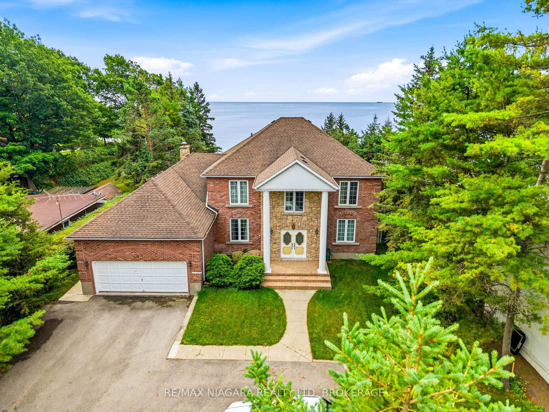 599 Lakeshore Road