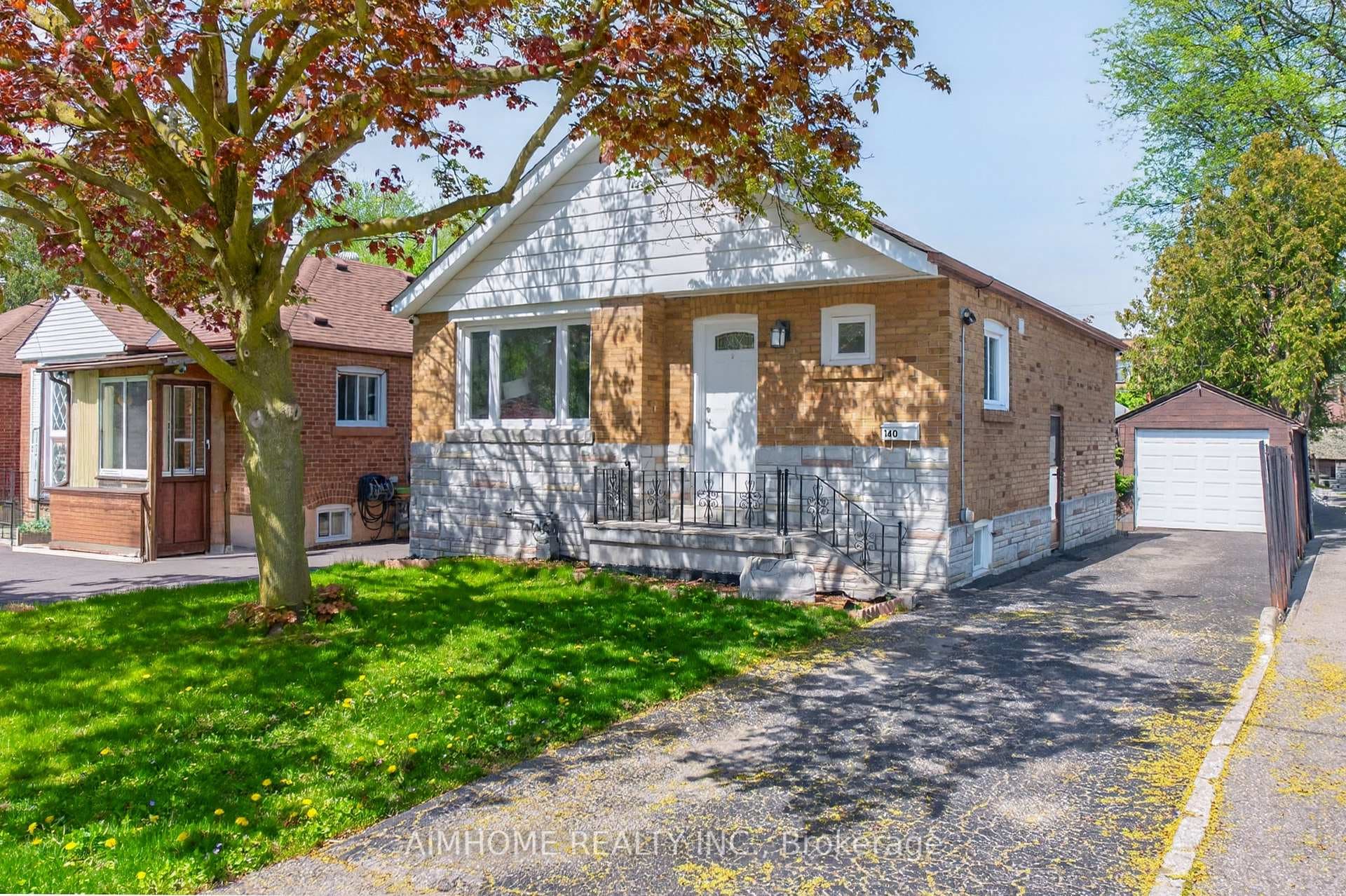 140 Meighen Avenue