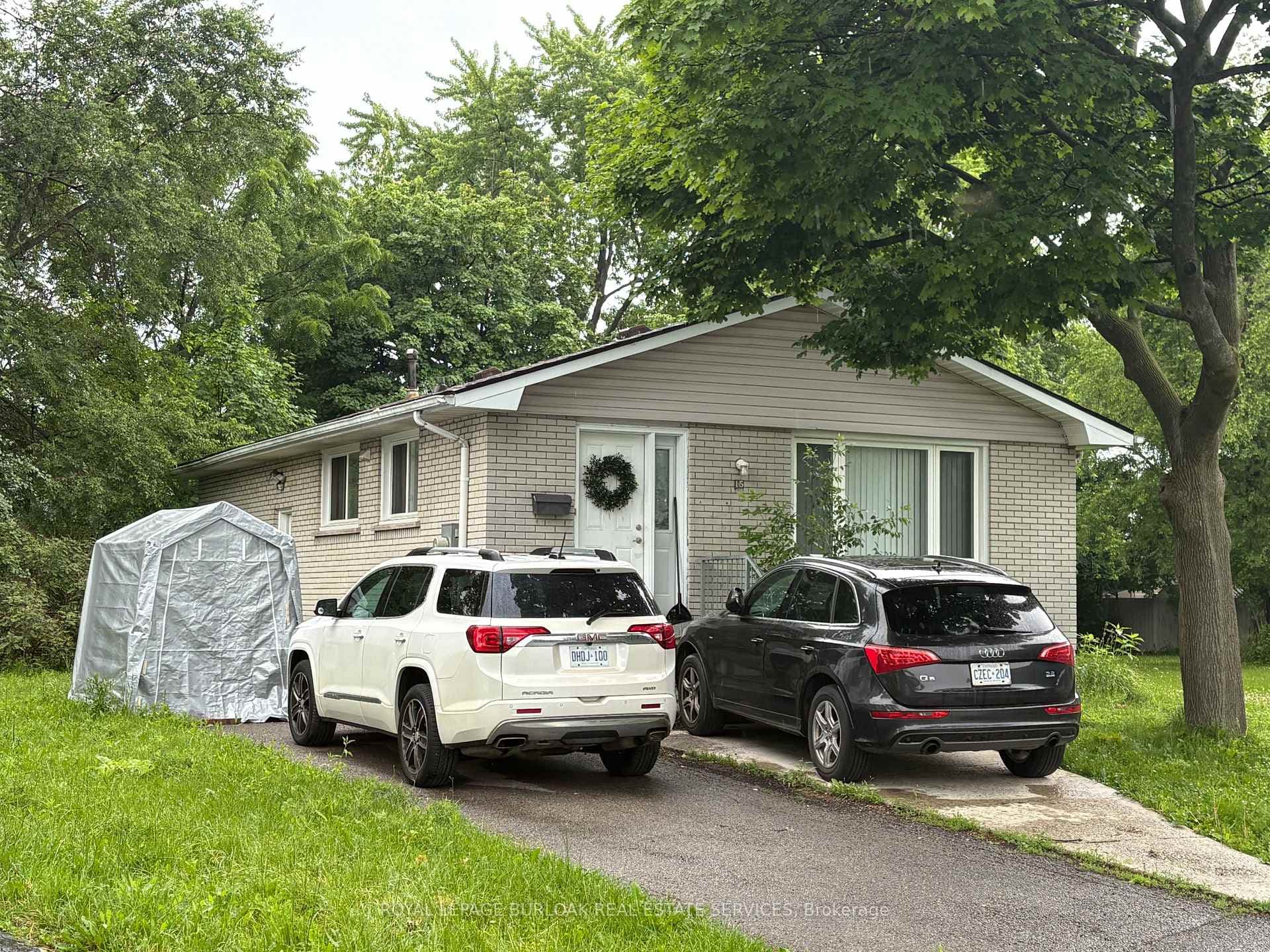 15 Michael Avenue Unit Lower