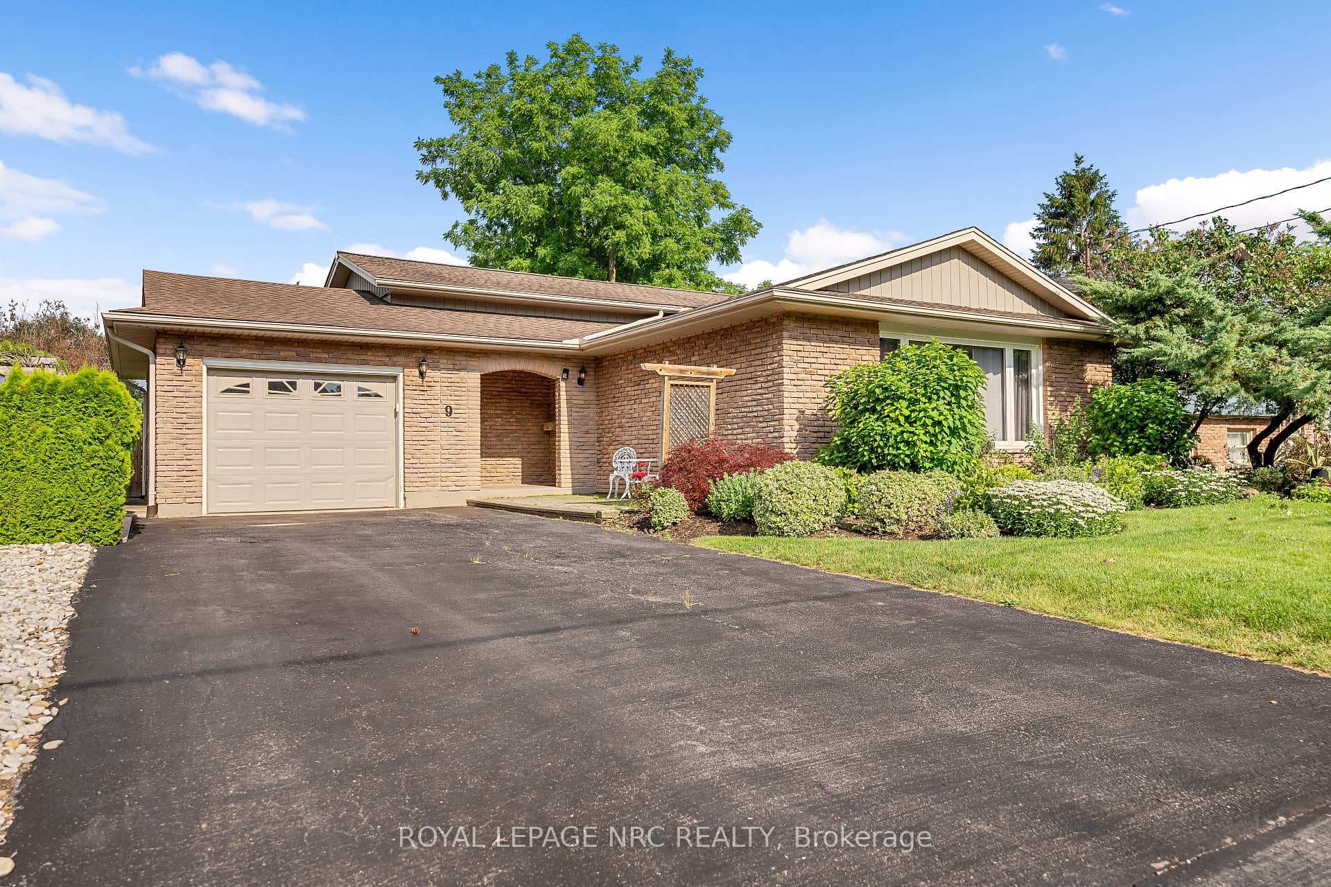 9 Sandy Cove Drive