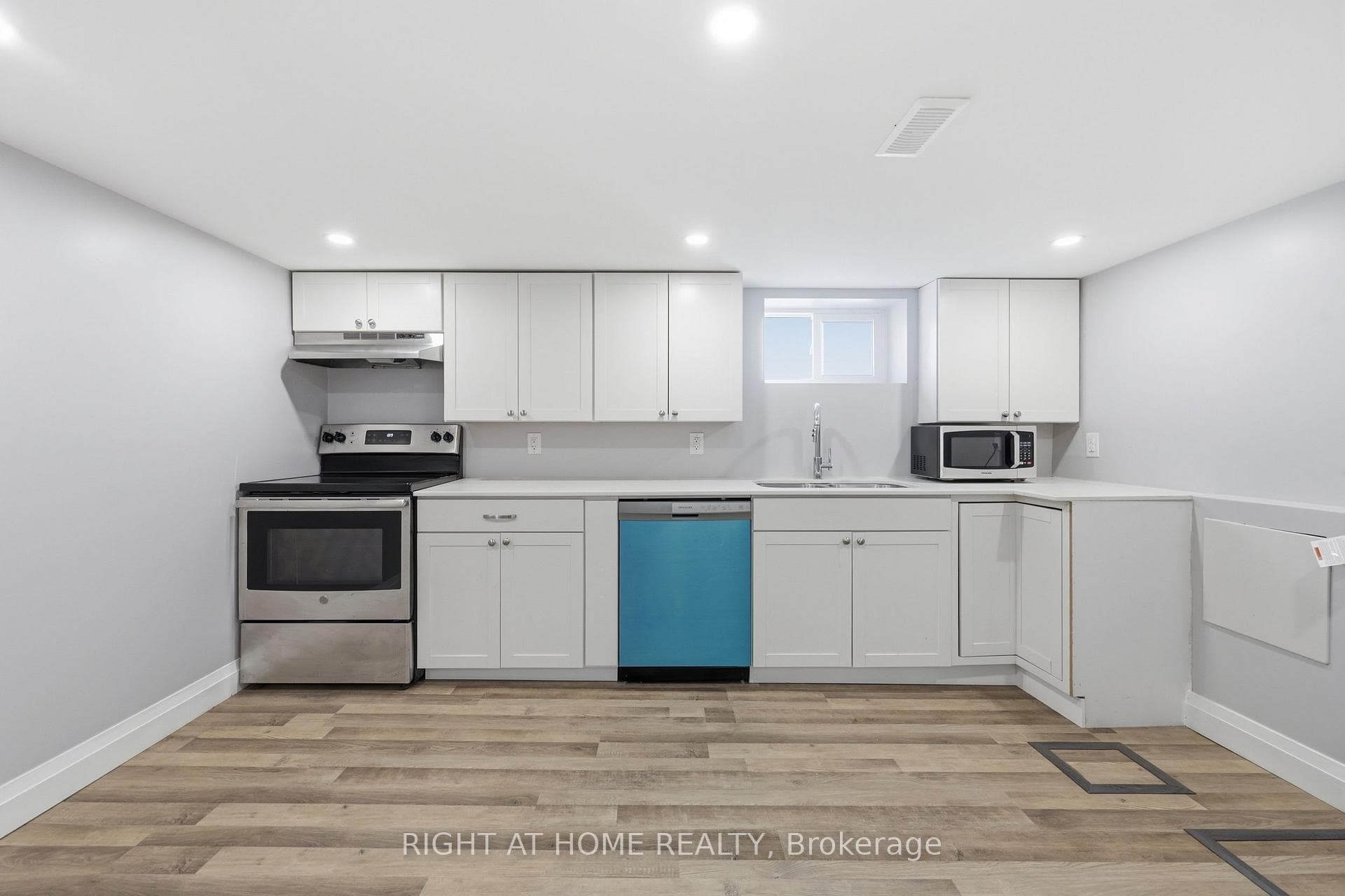 38 Martin Road Unit Basement